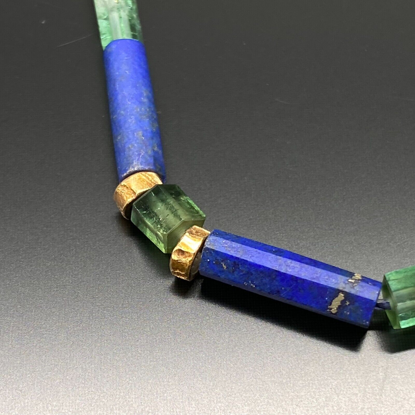 WUNDERVOLLE KETTE GELBGOLD 750 LAPIS LAZULI SMARAGDE SPINELL 36,5cm – Bild 5