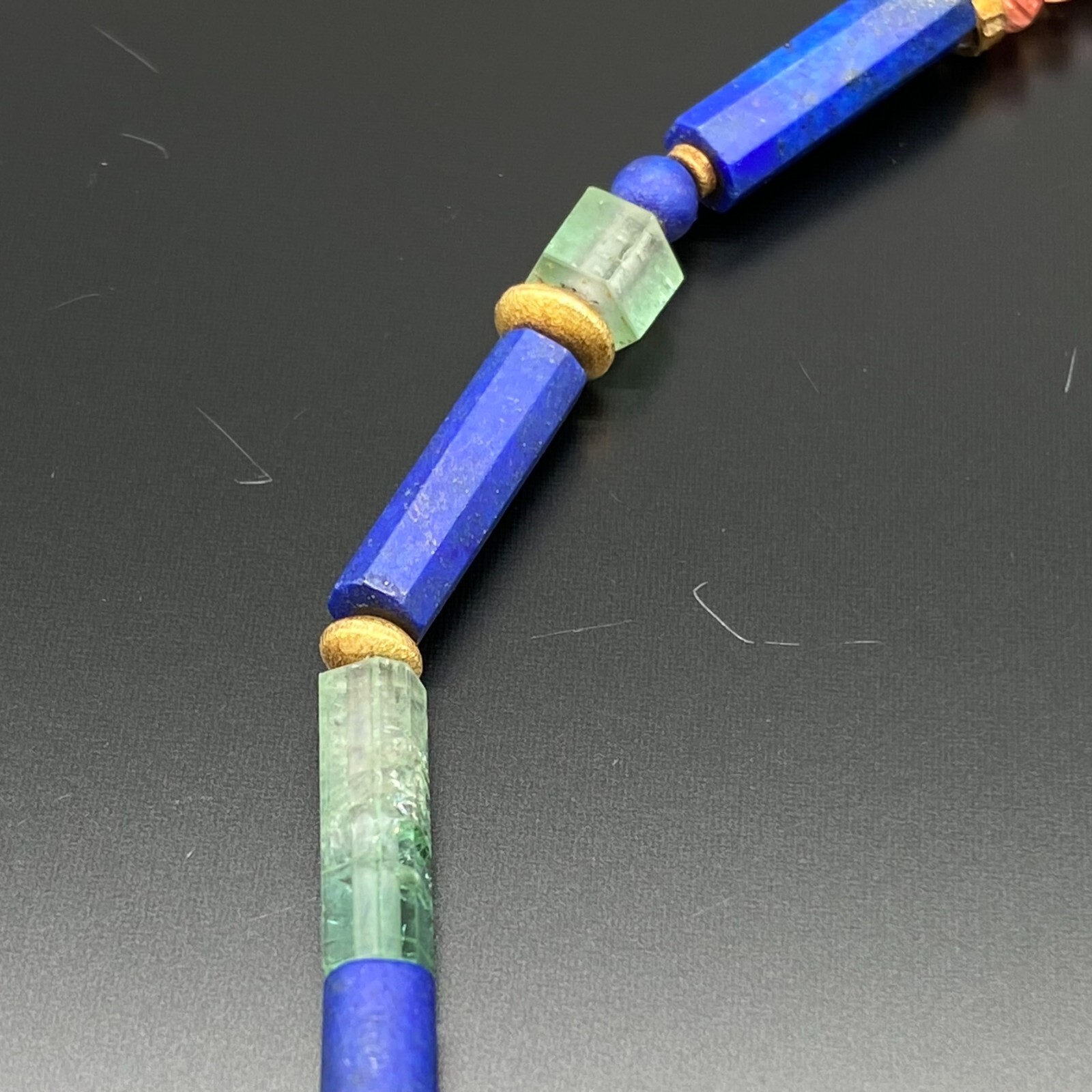 WUNDERVOLLE KETTE GELBGOLD 750 LAPIS LAZULI SMARAGDE SPINELL 36,5cm – Bild 9