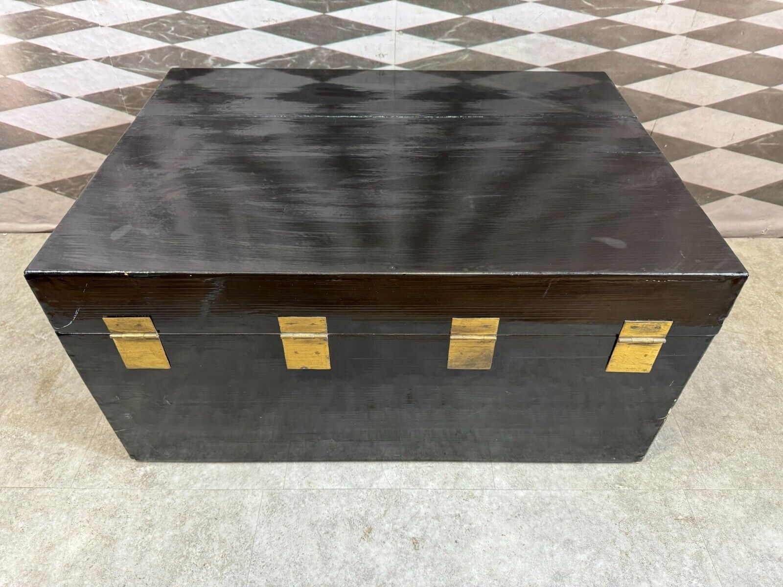 CHINA TRUHE REISETRUHE HOLZ SCHWARZ LACKIERT MESSING BESCHLÄGE – Bild 13