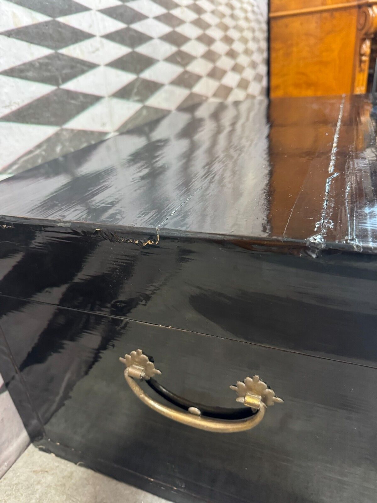 CHINA TRUHE REISETRUHE HOLZ SCHWARZ LACKIERT MESSING BESCHLÄGE – Bild 8