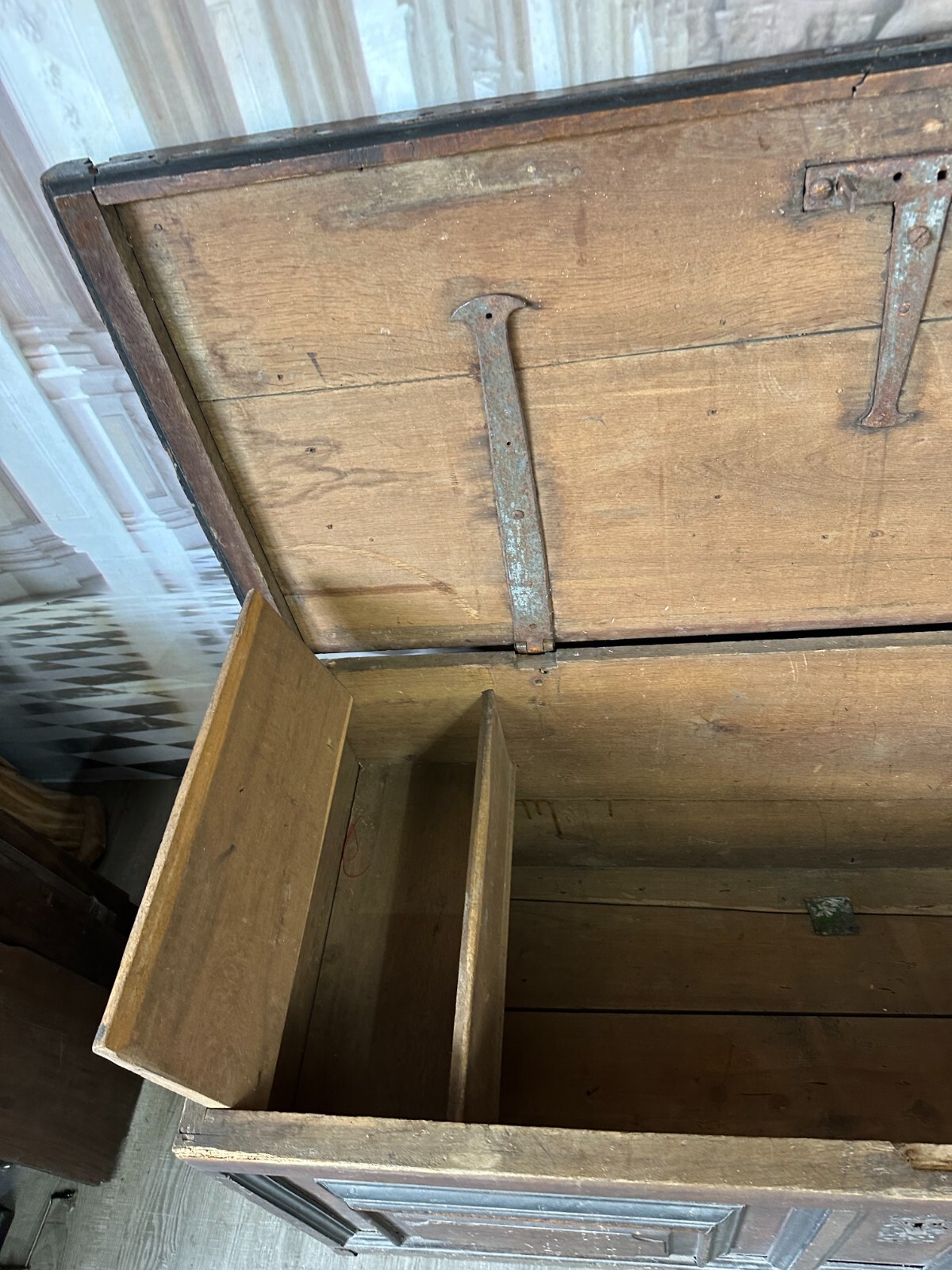 ANTIKE TRUHE BAROCKTRUHE HOLZ MASSIV 19 TES JHDT – Bild 11