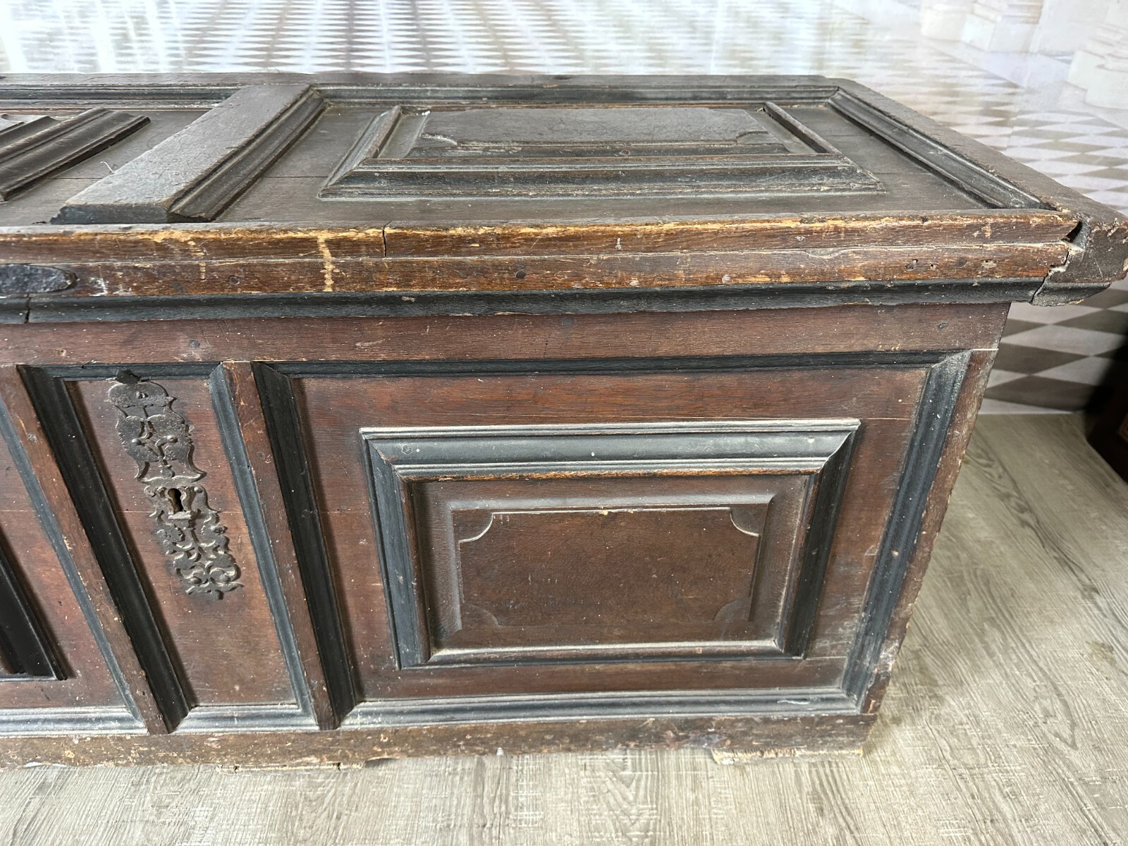 ANTIKE TRUHE BAROCKTRUHE HOLZ MASSIV 19 TES JHDT – Bild 6