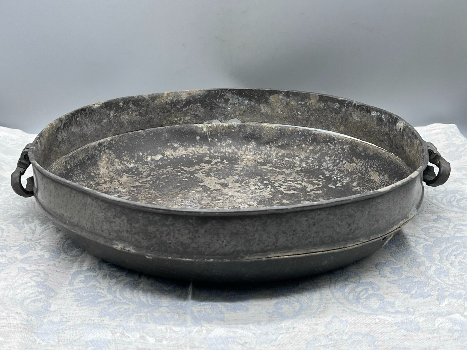 SEHR GROSSE ANTIKE SCHALE AUS ZINN 37cm 2,6kg – Bild 5