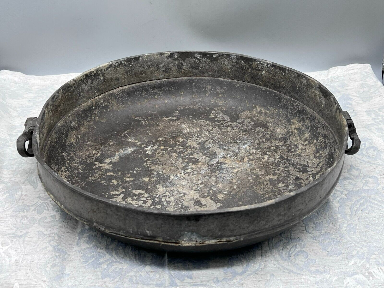 SEHR GROSSE ANTIKE SCHALE AUS ZINN 37cm 2,6kg