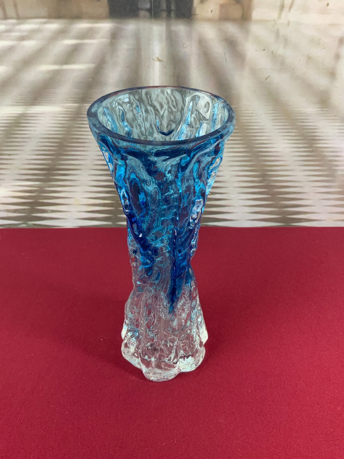 MUNDGEBLASENE VASE AUS GLAS HANDARBEIT 25,5cm HOCH 1,1kg