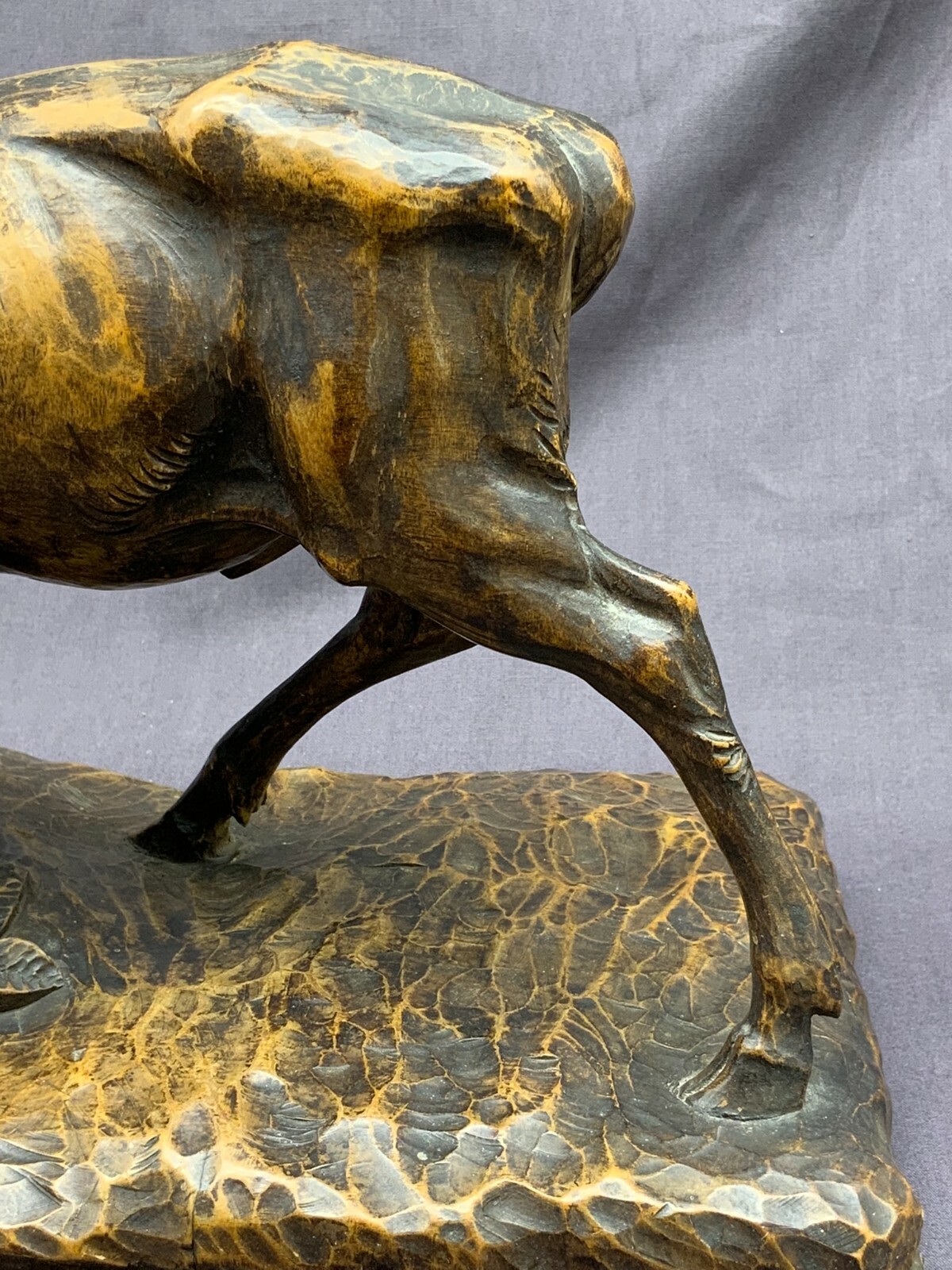 TIROL SKULPTUR HIRSCH FIGUR AUS HOLZ ANTIK 19-TES JHDT MONOGRAMMIERT – Bild 5