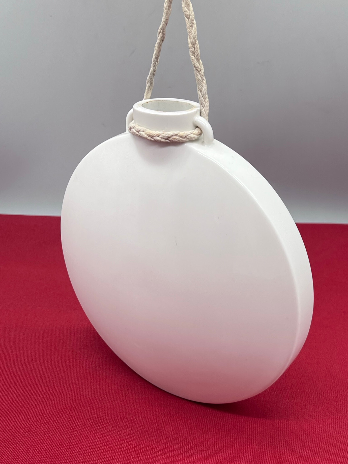 Trinkflasche aus Porzellan KPM Berlin Pilgerflasche Trabant Trude Petri um 1962