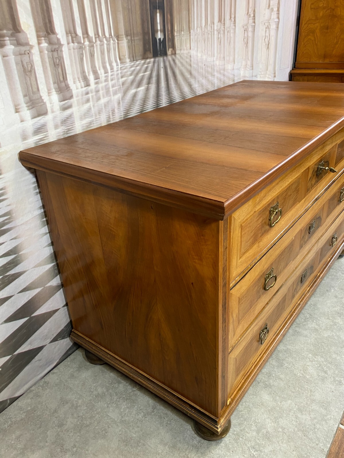 BAROCK KOMMODE NUSSBAUM UM 1880 HOLZ MASSIV FURNIERT ANTIKE BAROCKKOMMODE – Bild 4