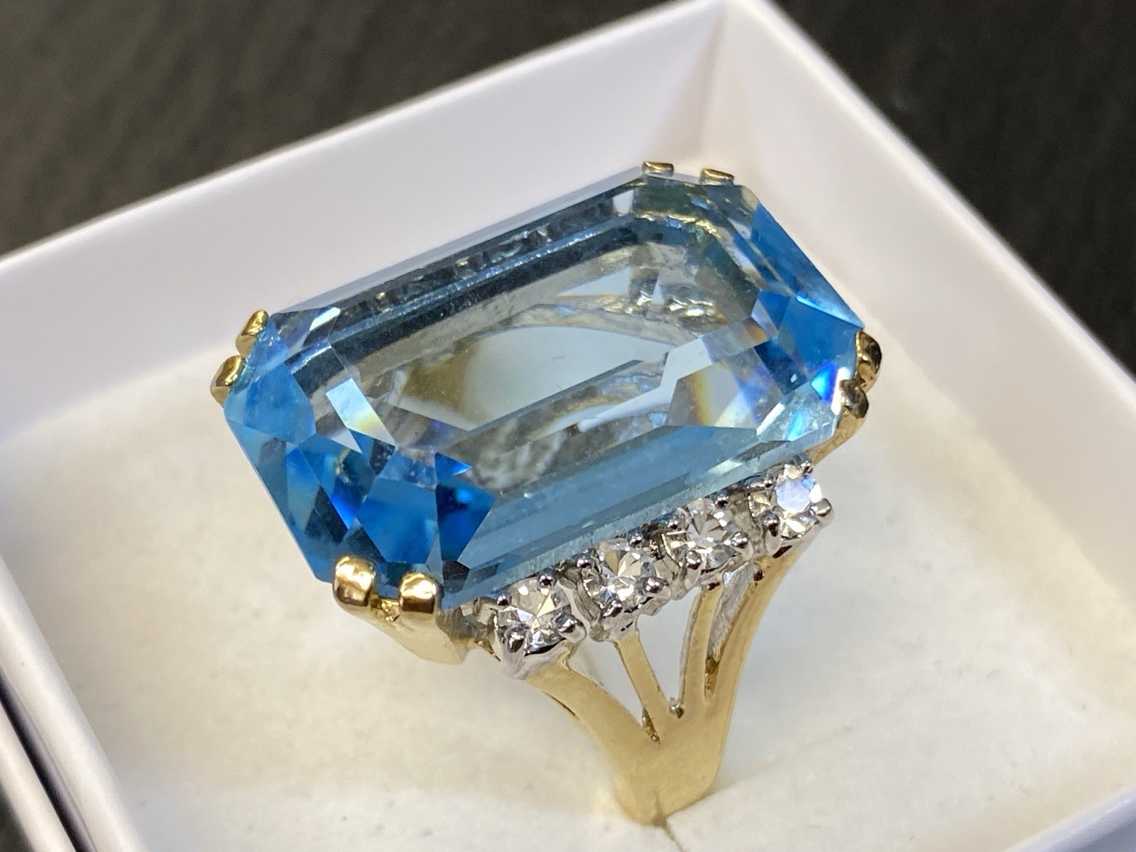 AUFFÄLLIGER RING GLASSTEIN GLAS AQUAMARIN FARBE GRÖSSE 54 METALL VERGOLDET – Bild 10