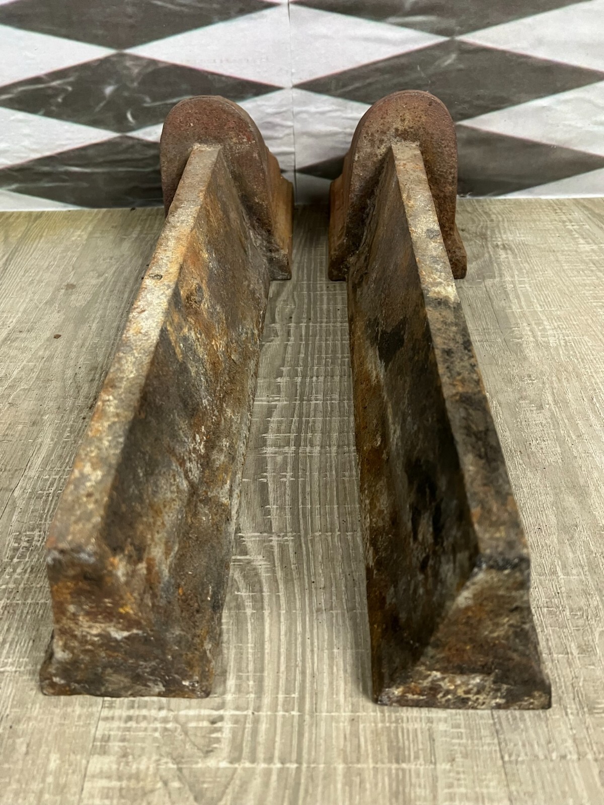 ANTIKE KAMINBÖCKE AUS EISEN HISTORISMUS UM 1880 GESICHTER 19 TES JHDT – Bild 10