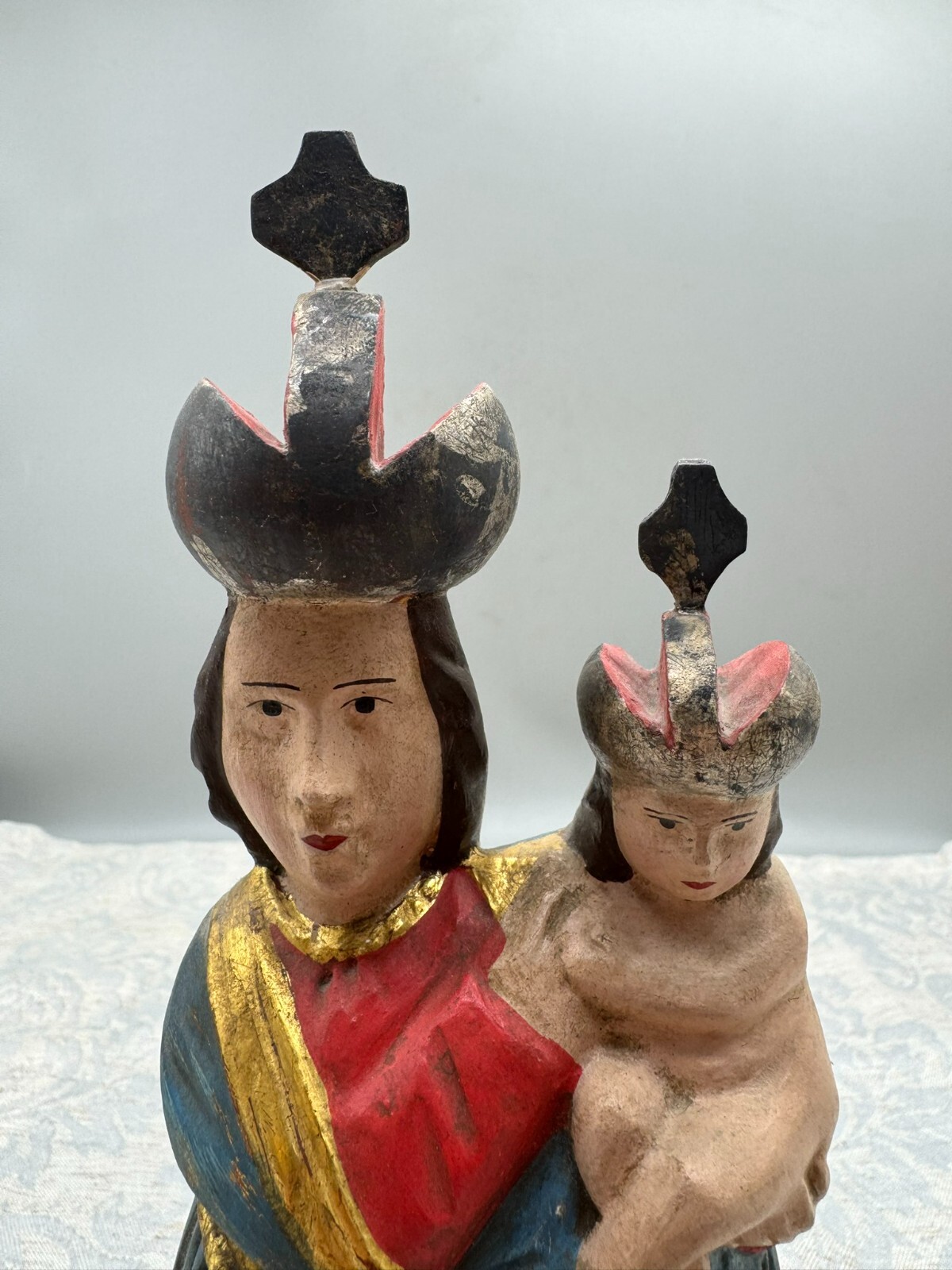 ALTE VINTAGE HEILIGENFIGUR 23cm HOLZ HEILIGE MARIA JESUS NACH ANTIKEM VORBILD – Bild 3