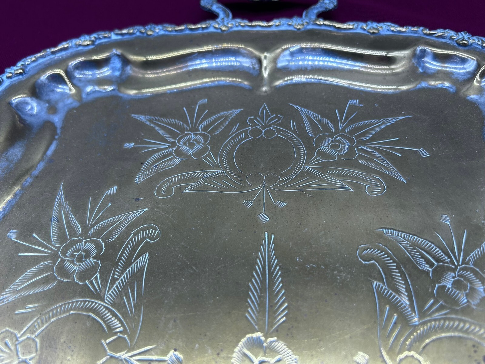 SERVIERTABLETT TABLETT 49x31cm METALL VERSILBERT HANDGRAVUREN – Bild 14