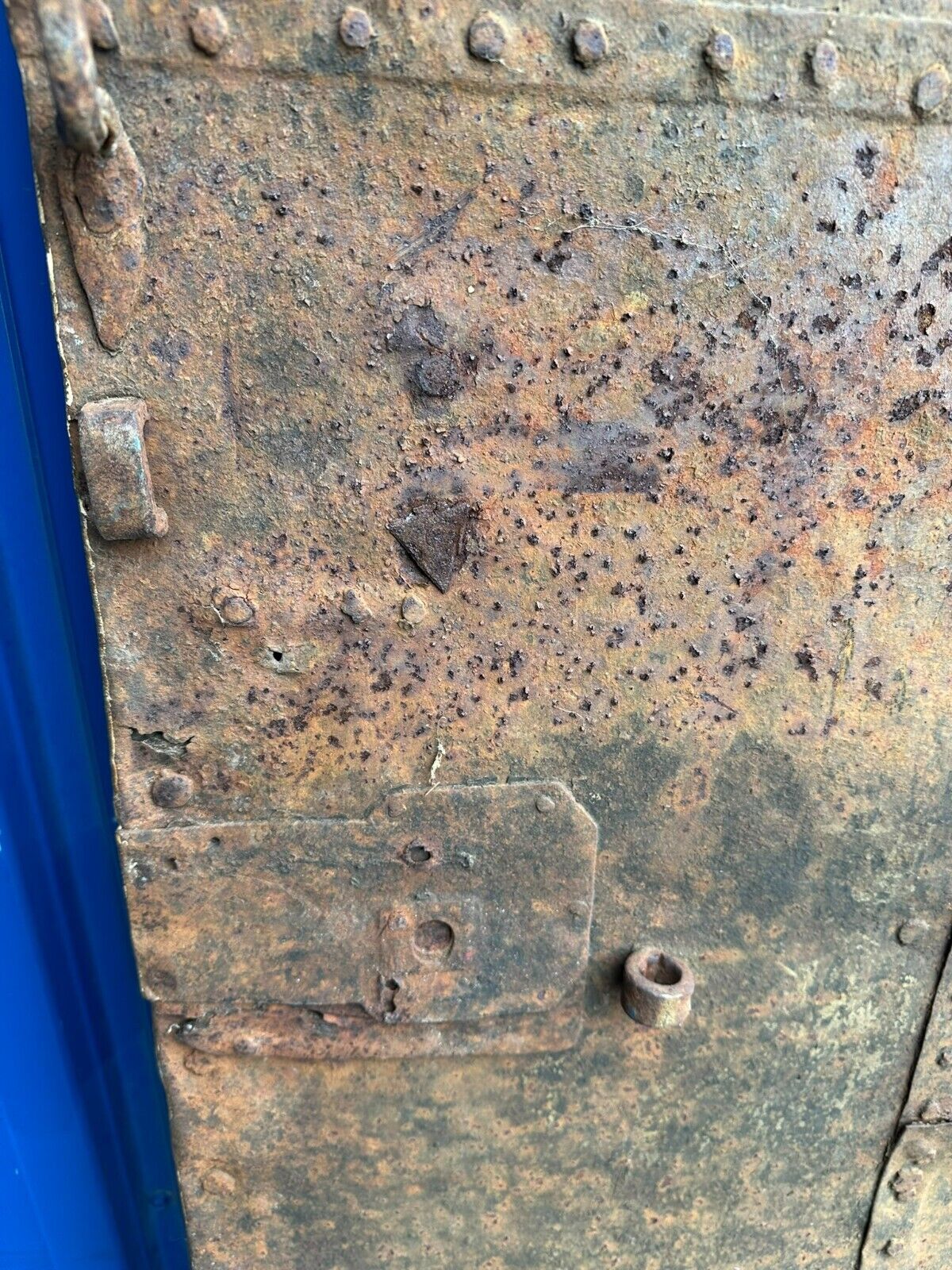 GROSSE ANTIKE SPÄT-GOTISCHE TÜR TÜRBLATT AUS EISEN 16/17 TES JHDT 86,5x181,5cm – Bild 11