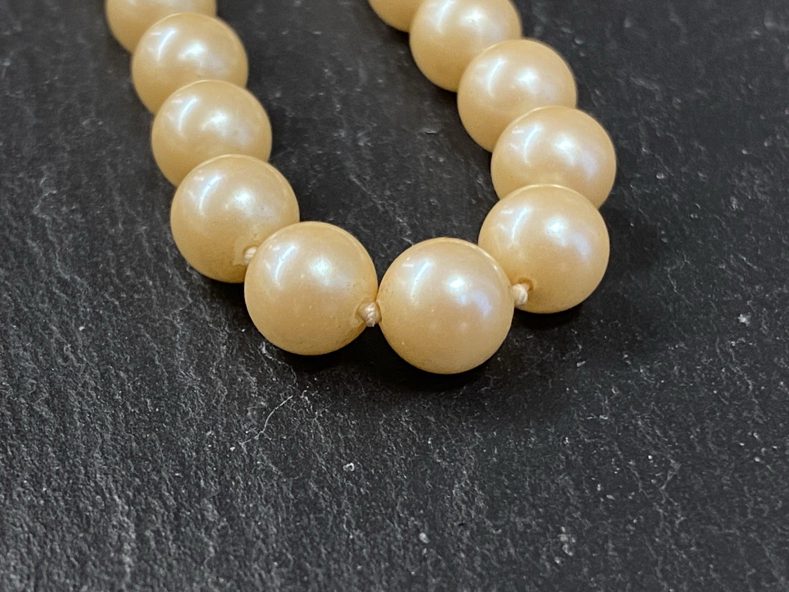 PERLENKETTE HALSKETTE KETTE PERLEN PERLE KUNSTPERLEN – Bild 11