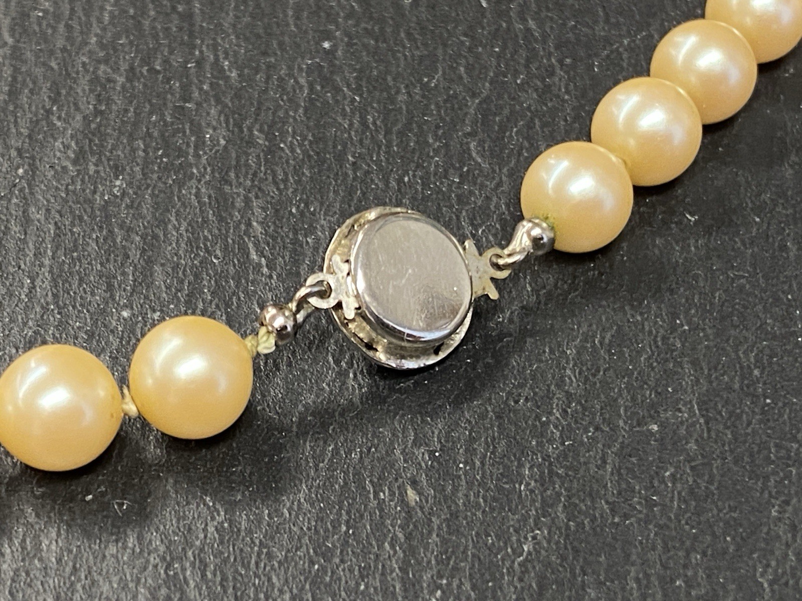 PERLENKETTE HALSKETTE KETTE PERLEN PERLE KUNSTPERLEN – Bild 13