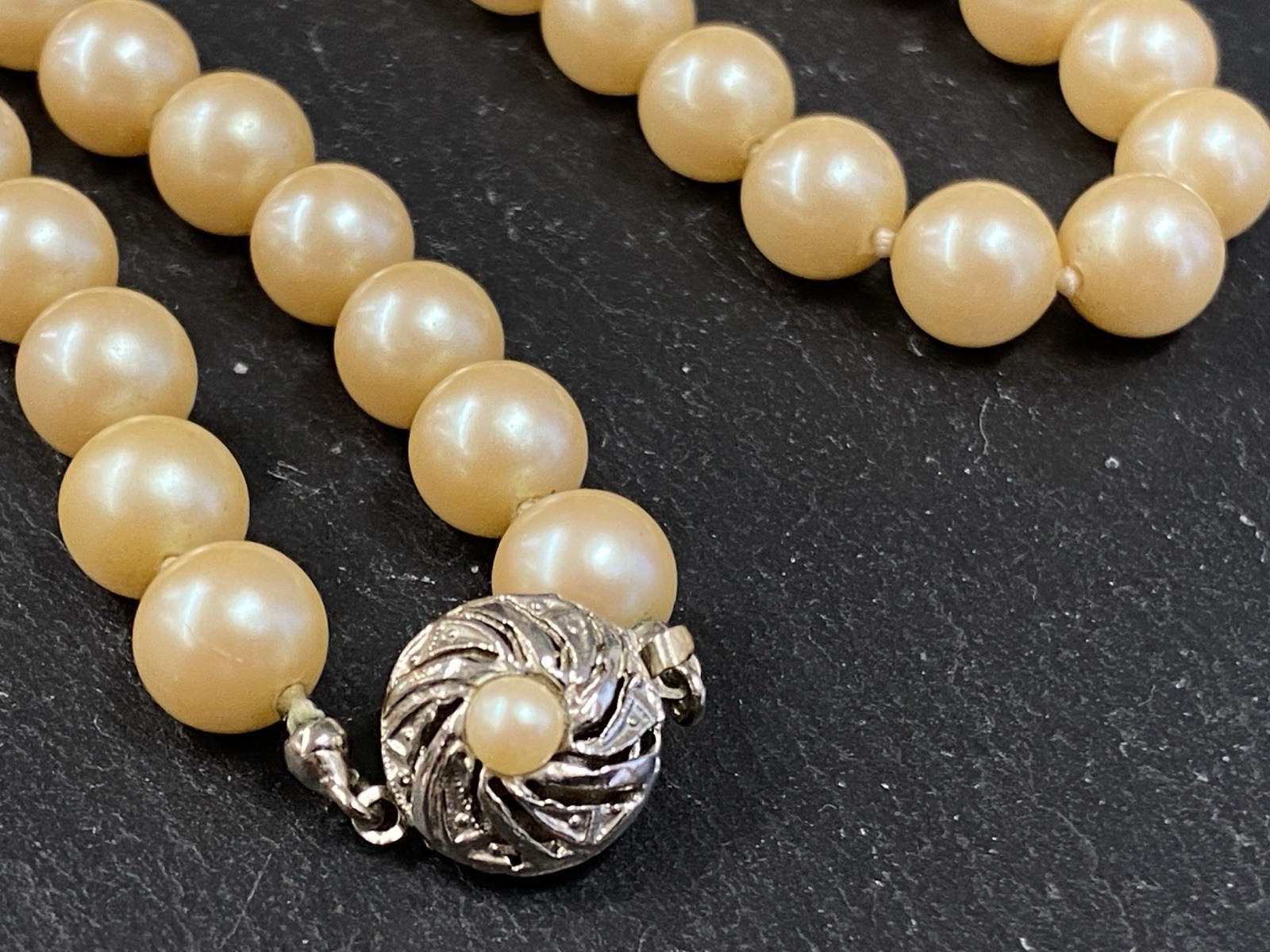 PERLENKETTE HALSKETTE KETTE PERLEN PERLE KUNSTPERLEN – Bild 6