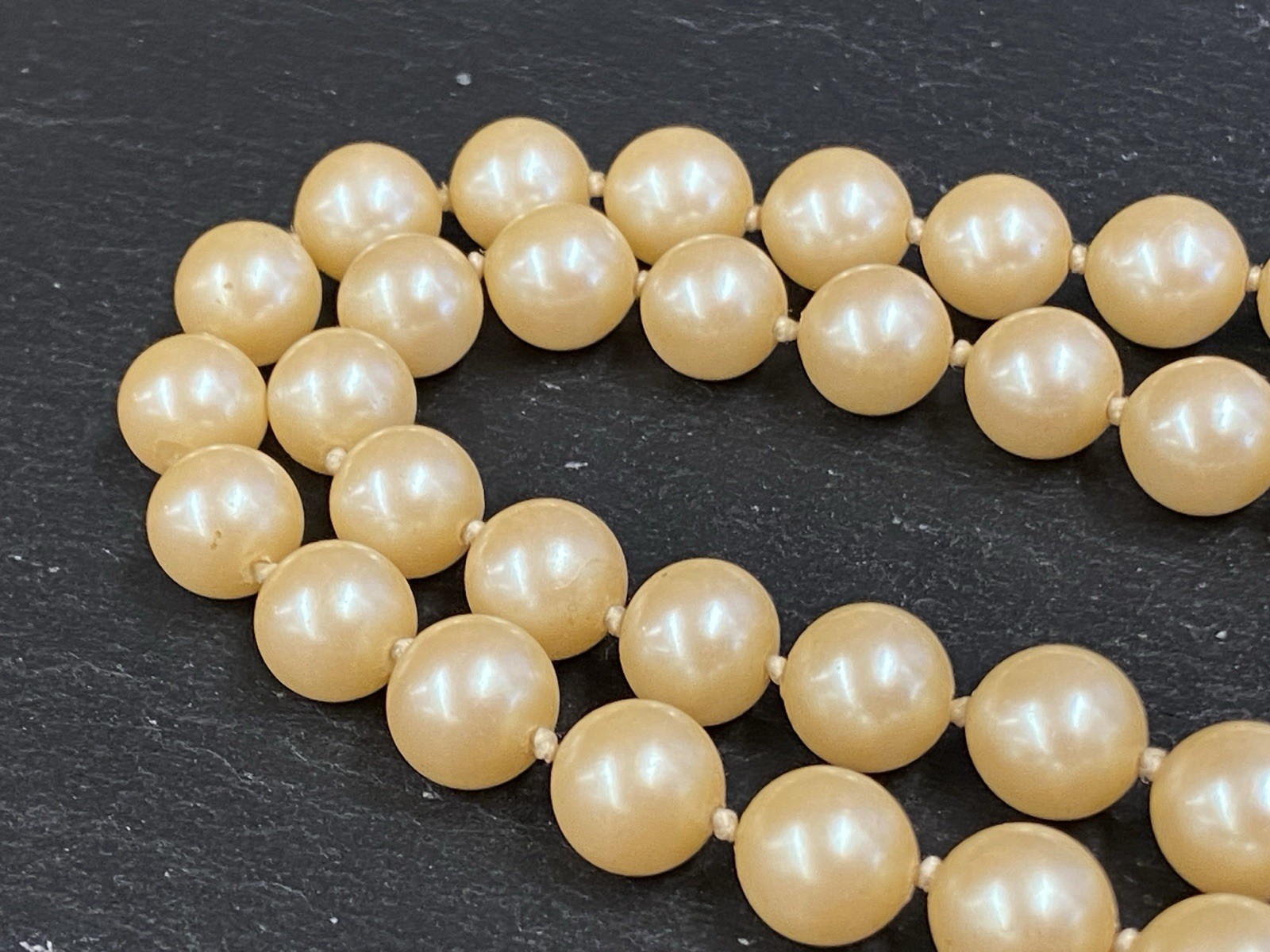 PERLENKETTE HALSKETTE KETTE PERLEN PERLE KUNSTPERLEN – Bild 8