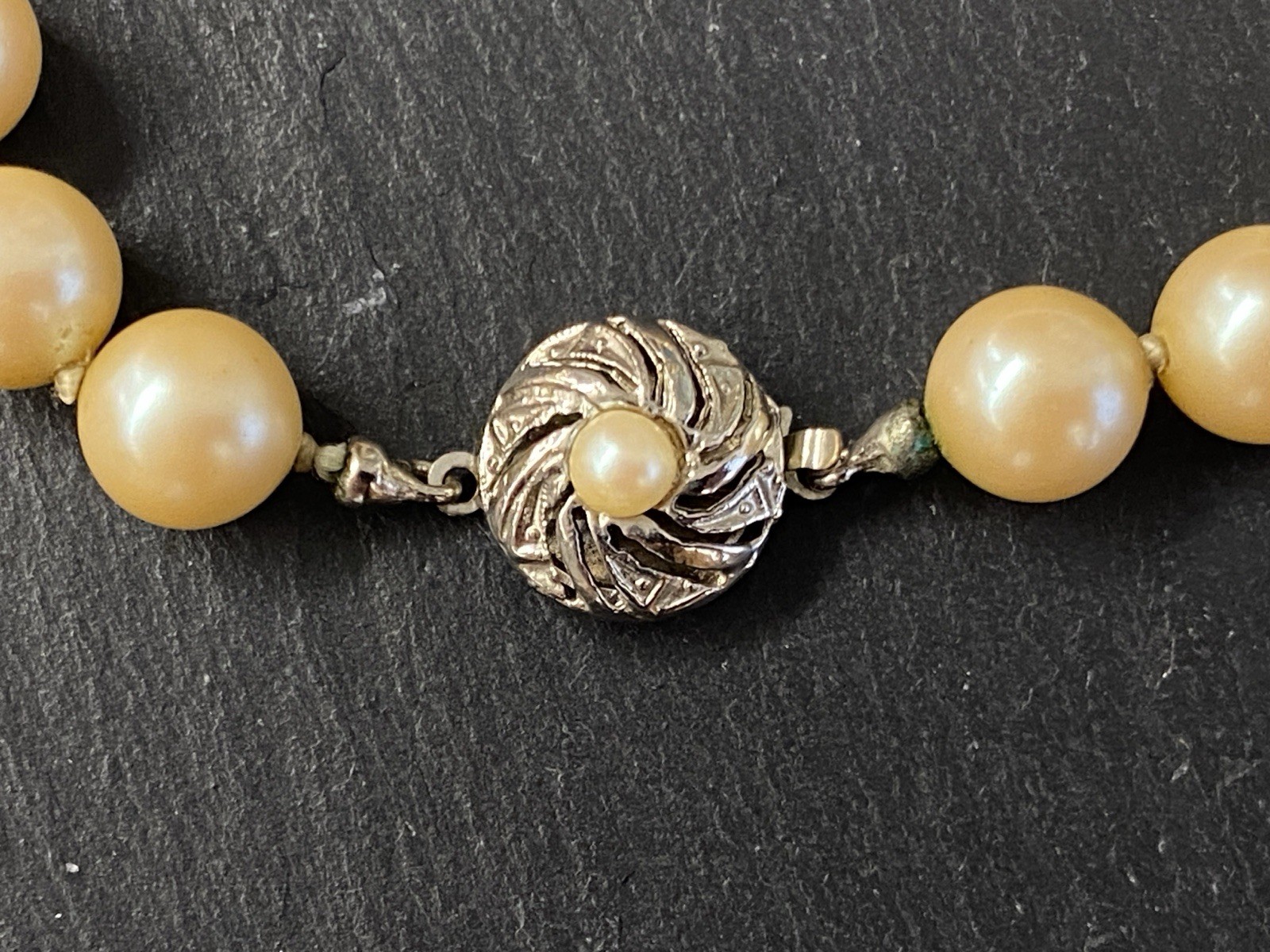 PERLENKETTE HALSKETTE KETTE PERLEN PERLE KUNSTPERLEN – Bild 9