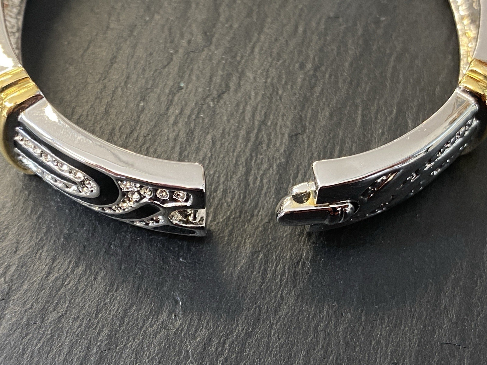 AUßERGEWÖHNLICHER ARMREIF CAMROSE & KROSS GLAS JBK EMAILLE KENNEDY NACHAHMUNG – Bild 10