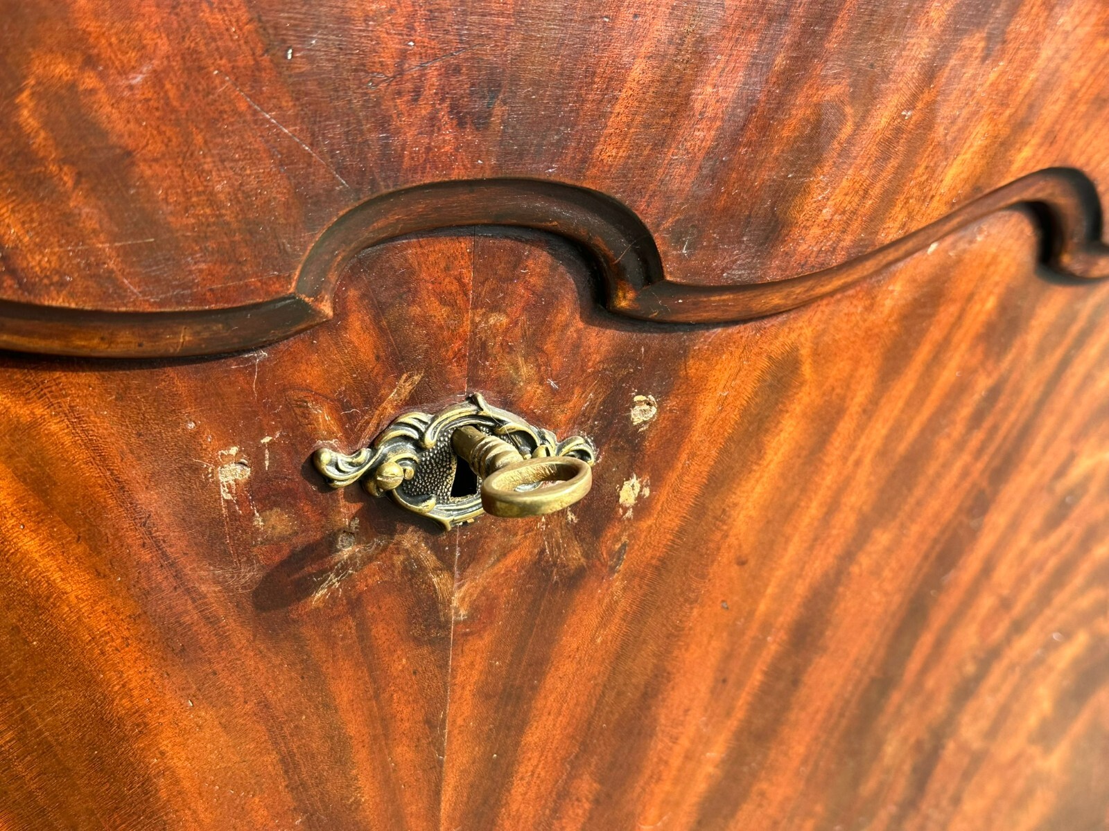 AUSSERGEWÖHNLICHER BIEDERMEIER SEKRETÄR UM 1850 MAHAGONI BIEDERMEIERSEKRETÄR – Bild 13