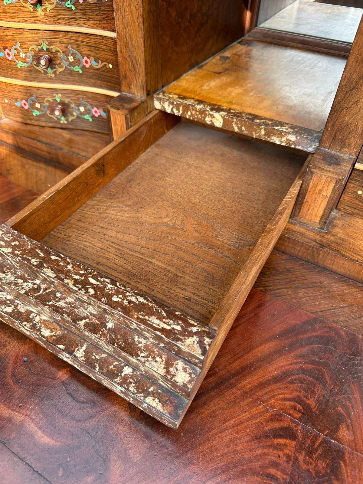 AUSSERGEWÖHNLICHER BIEDERMEIER SEKRETÄR UM 1850 MAHAGONI BIEDERMEIERSEKRETÄR – Bild 25