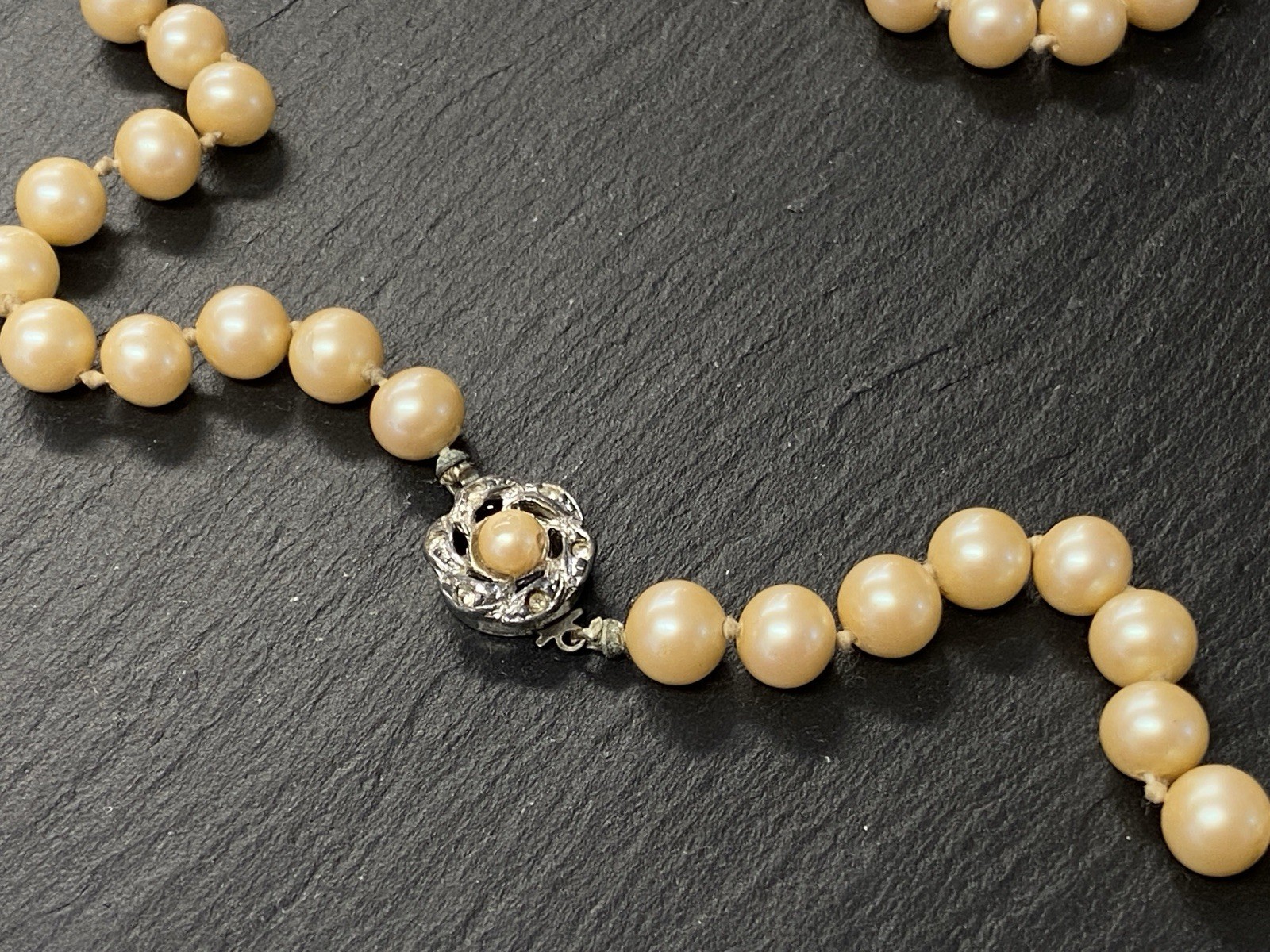 HALSKETTE PERLENKETTE PERLE PERLEN KETTE ZUCHTPERLEN 0,8cm