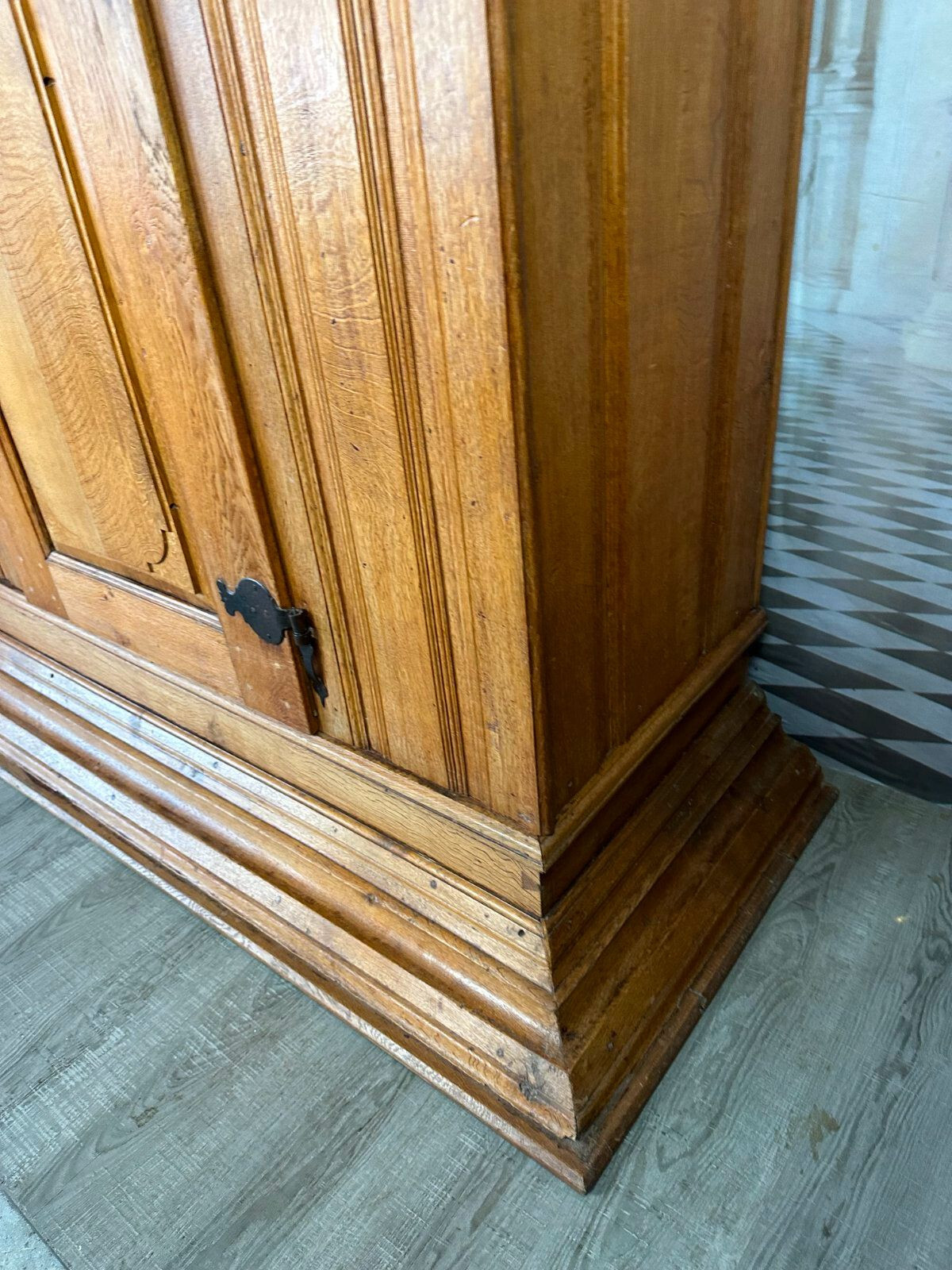 SEHR SELTENER BAROCKSCHRANK AUS EICHE UM 1680-1700 BAROCK SCHRANK KLEIDERSCHRANK – Bild 15
