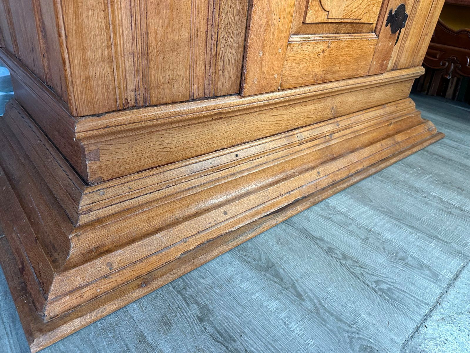 SEHR SELTENER BAROCKSCHRANK AUS EICHE UM 1680-1700 BAROCK SCHRANK KLEIDERSCHRANK – Bild 7