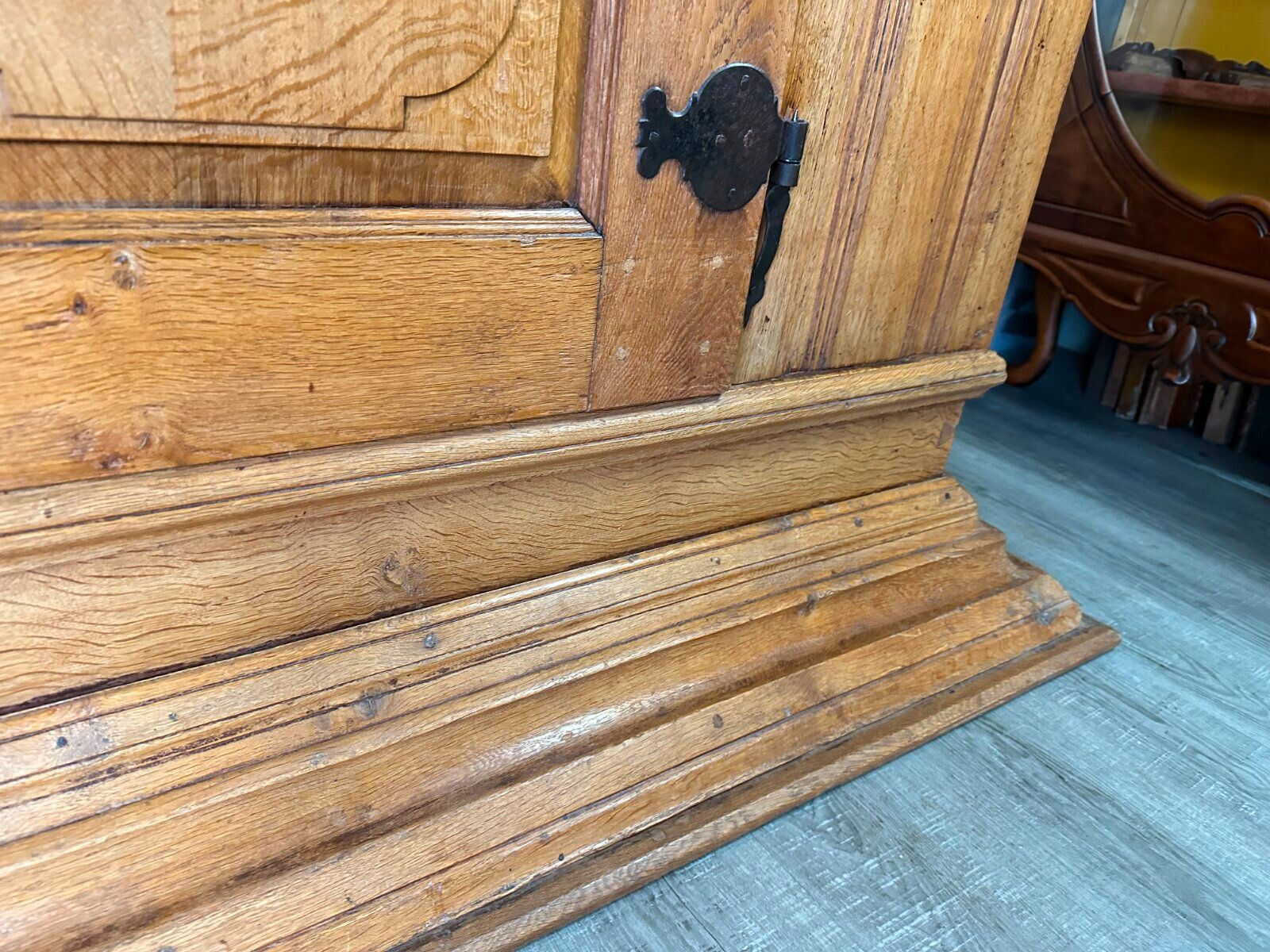 SEHR SELTENER BAROCKSCHRANK AUS EICHE UM 1680-1700 BAROCK SCHRANK KLEIDERSCHRANK – Bild 9