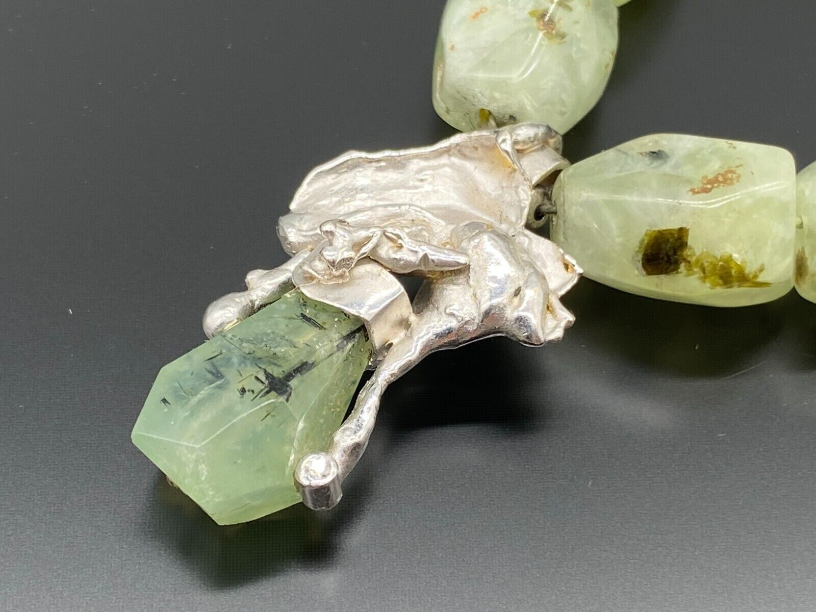 HALSKETTE COLLIER EINZELANFERTIGUNG CHRYSOPRAS MIT MASSIVEM GOLD 750 MITTELSTÜCK – Bild 3