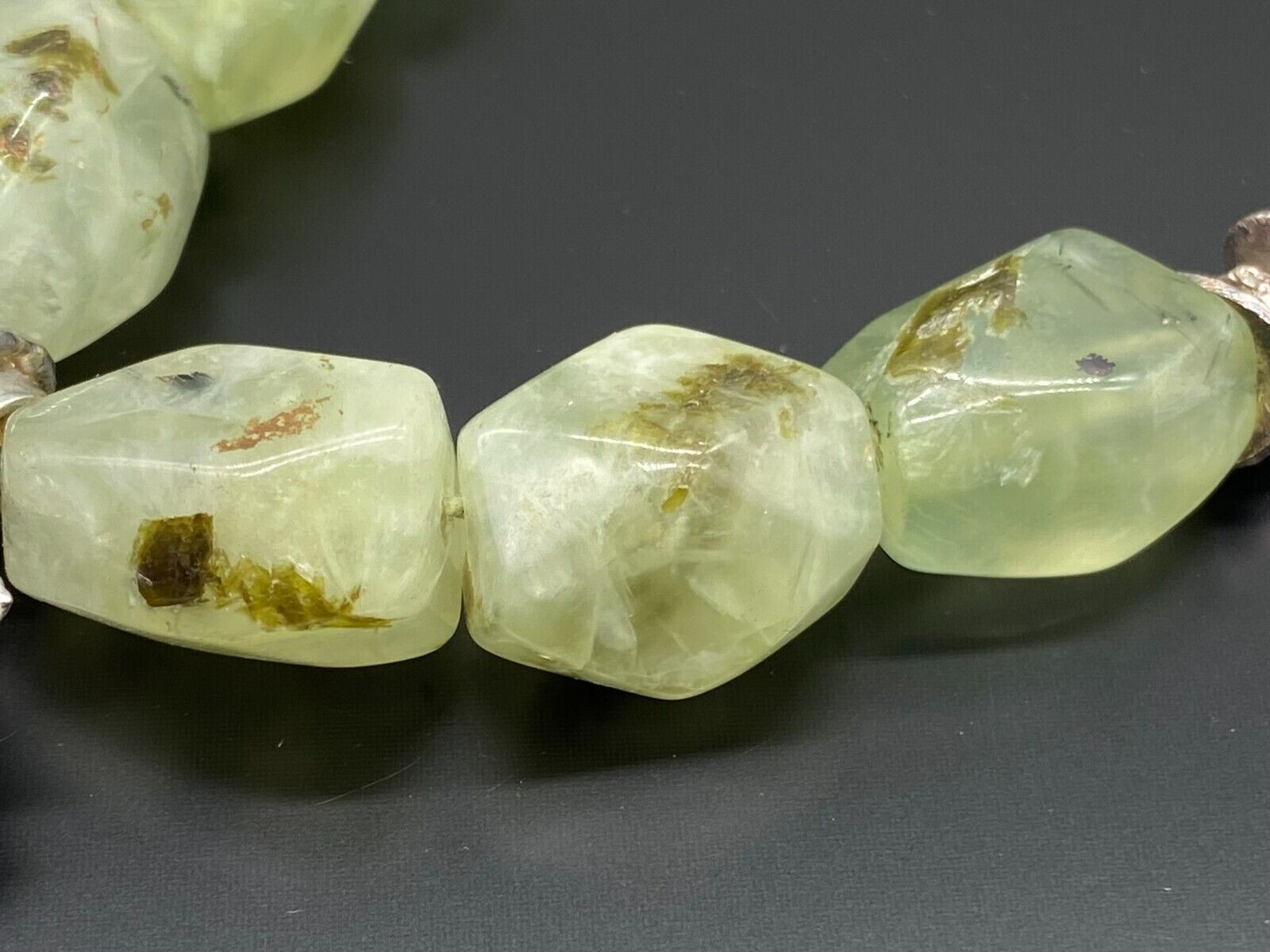 HALSKETTE COLLIER EINZELANFERTIGUNG CHRYSOPRAS MIT MASSIVEM GOLD 750 MITTELSTÜCK – Bild 4