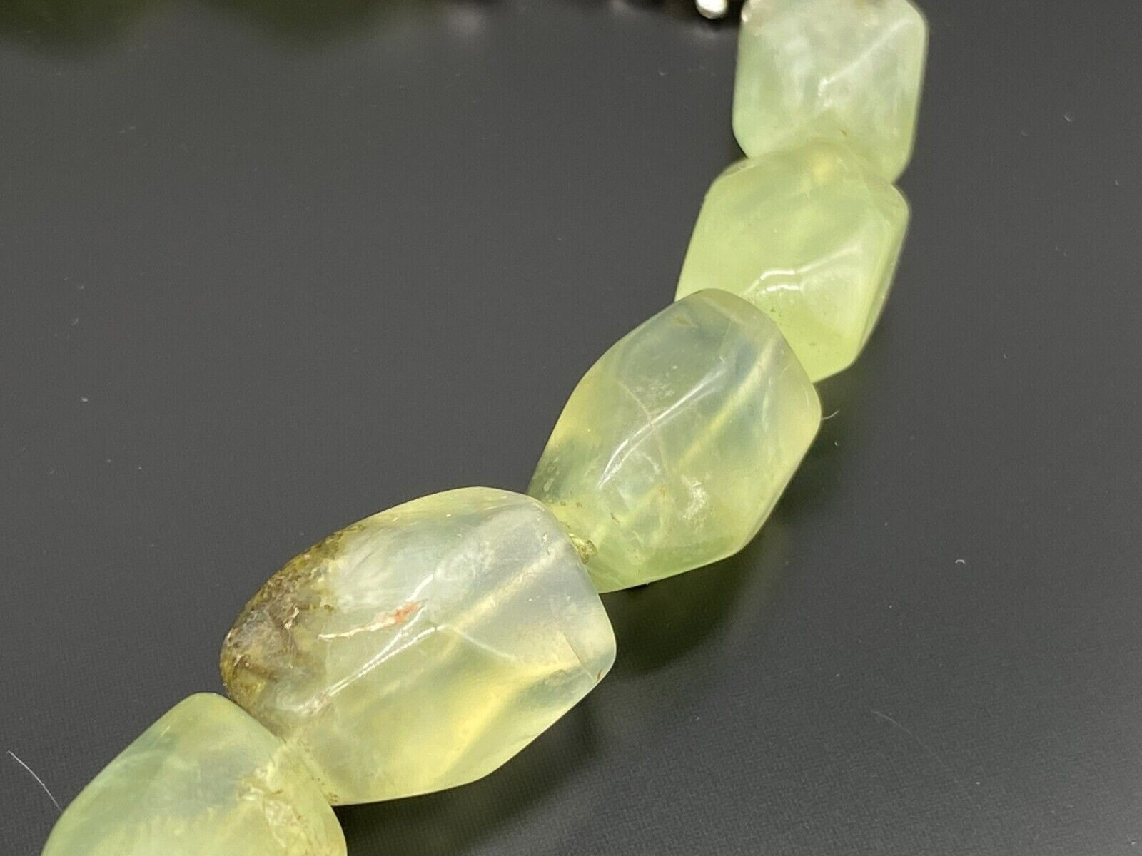 HALSKETTE COLLIER EINZELANFERTIGUNG CHRYSOPRAS MIT MASSIVEM GOLD 750 MITTELSTÜCK – Bild 6