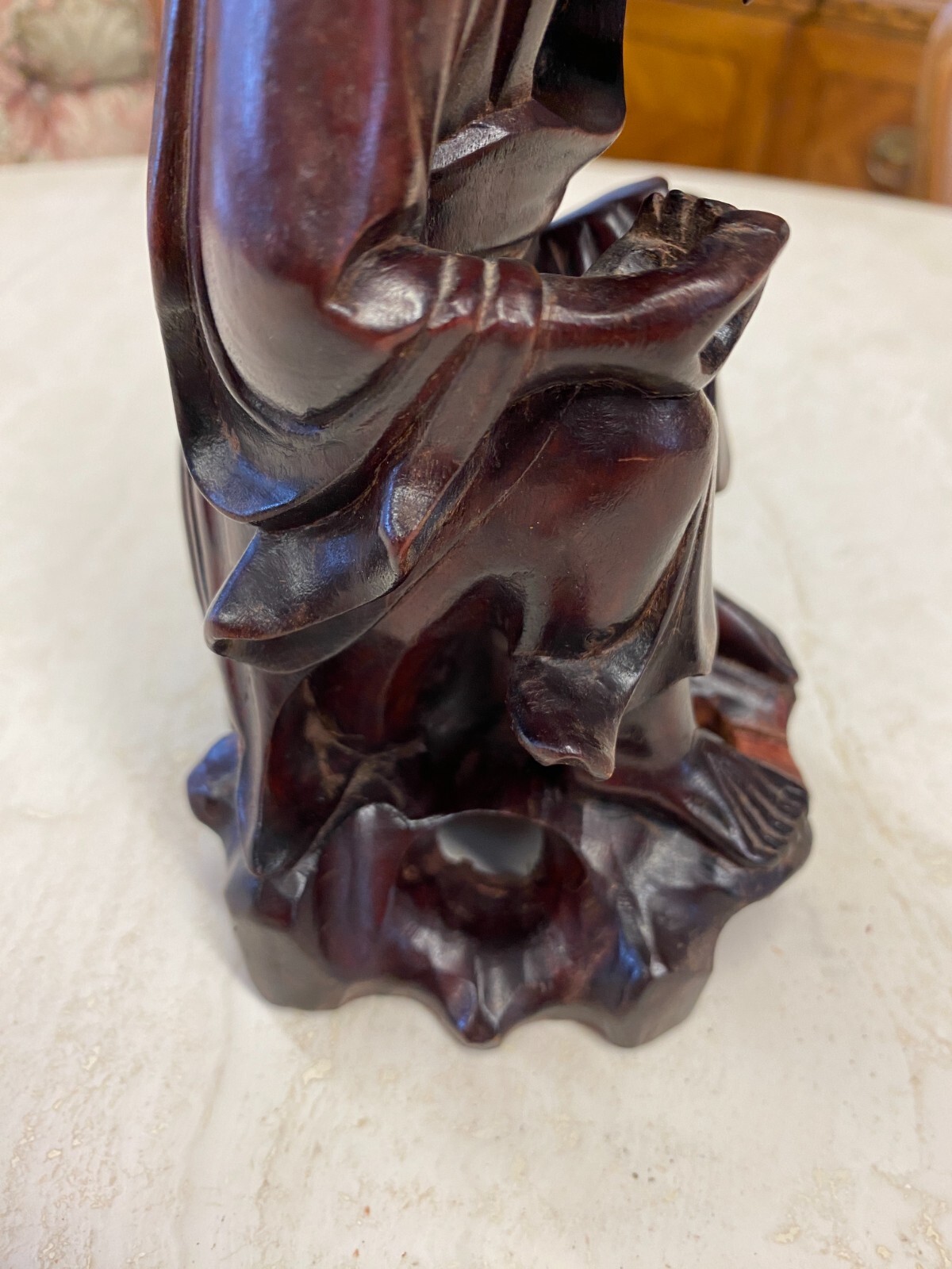 CHINA SKULPTUR AUS HOLZ SITZENDER GELEHRTER 22cm HOCH – Bild 8