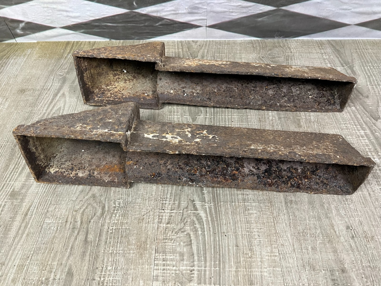 ANTIKE KAMINBÖCKE AUS EISEN UM 1880 HISTORISMUS GRIECHISCHE GÖTTINNEN – Bild 11