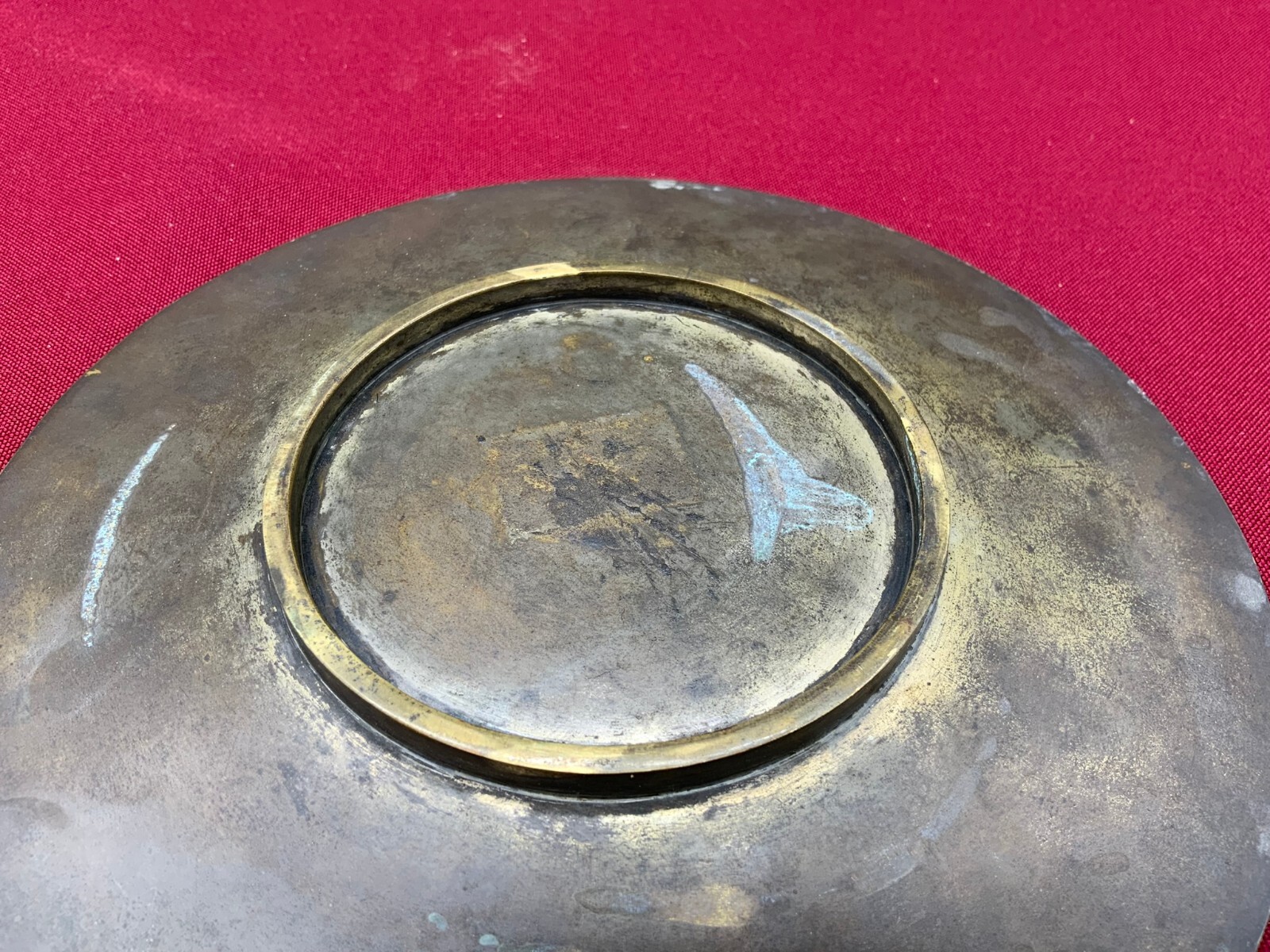 ANTIKER JAPAN TELLER AUS GELBGUSS / MESSING MIT EMAILLE DEKOR 19 TES JHDT – Bild 13