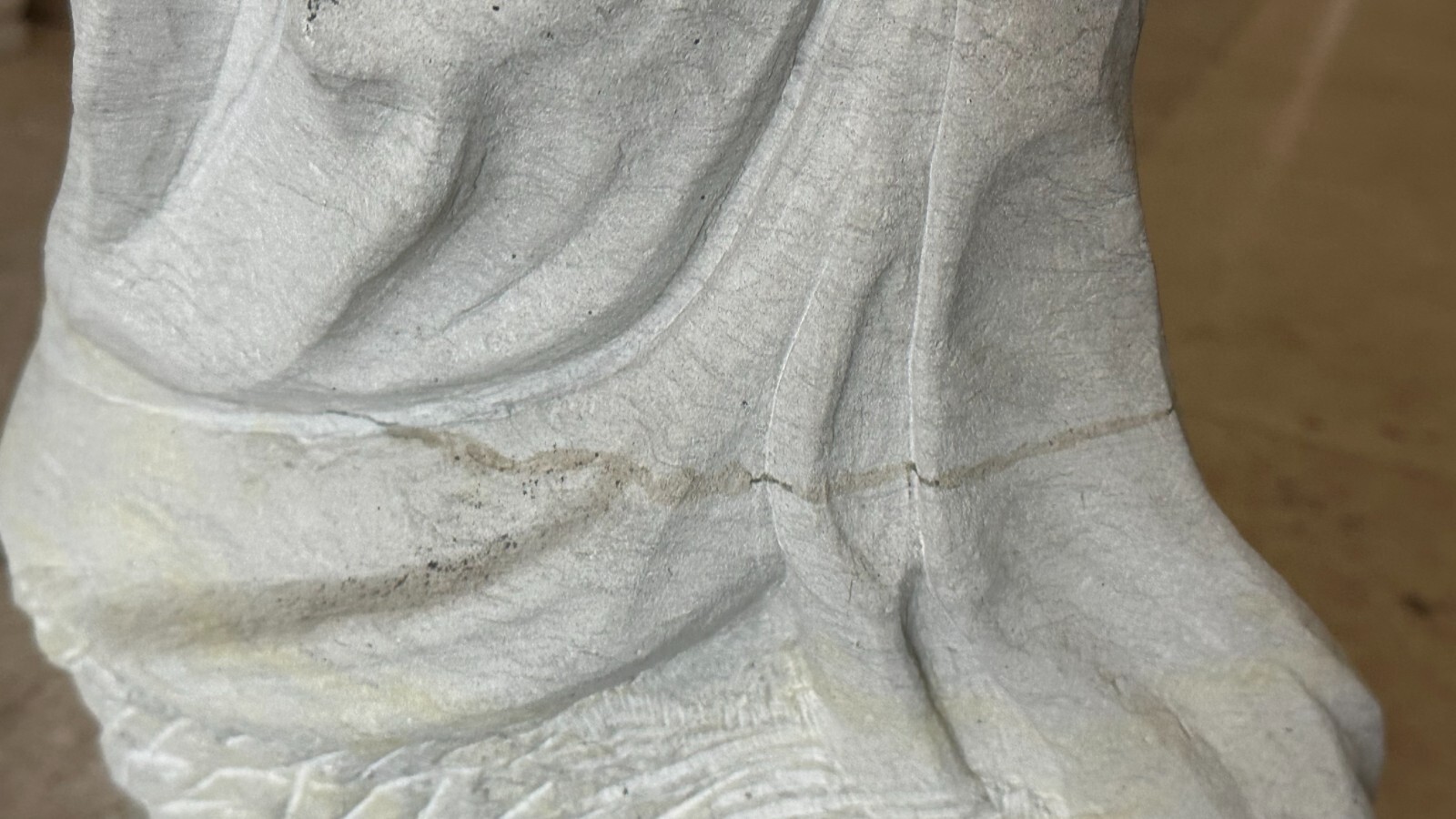 BÜSTE AUS SANDSTEIN HANDBEHAUEN PORTRAIT EINES KINDES 38cm – Bild 7