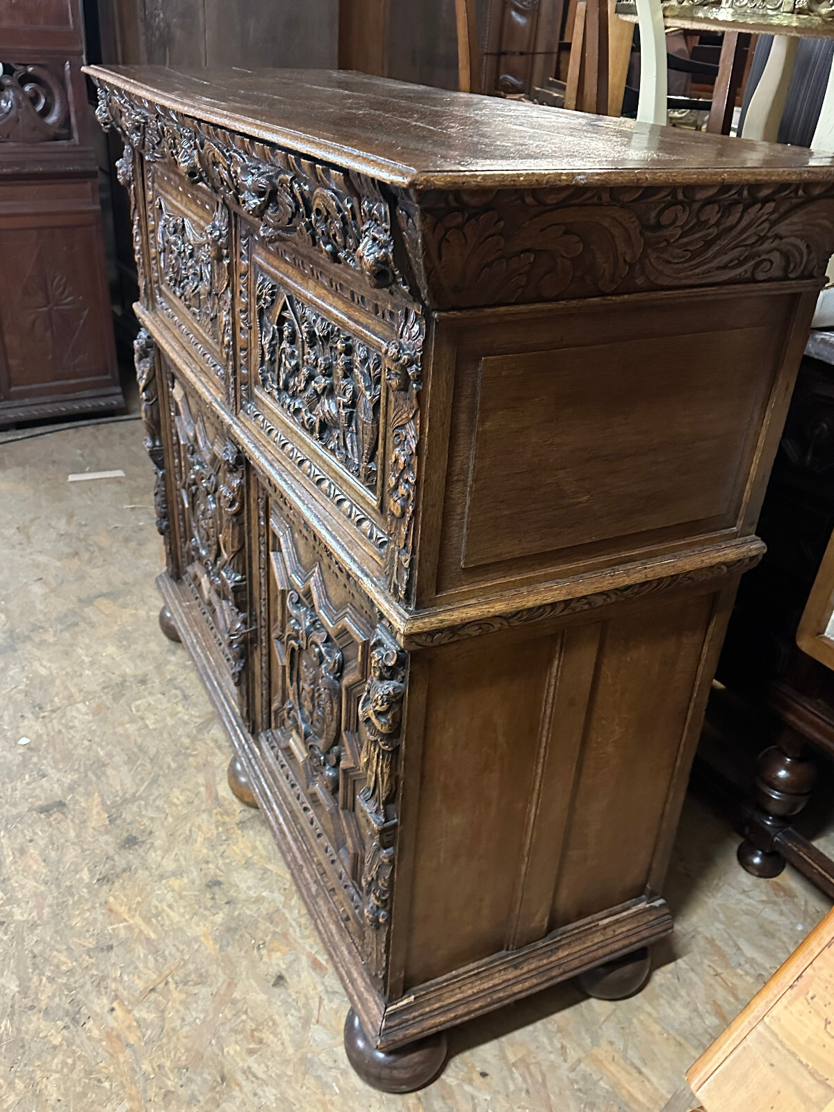 ANTIKER RENAISSANCE SCHRANK HOLLAND 17/18 TES JHDT PRUNKSCHNITZWERK LÖWENKÖPFE – Bild 13