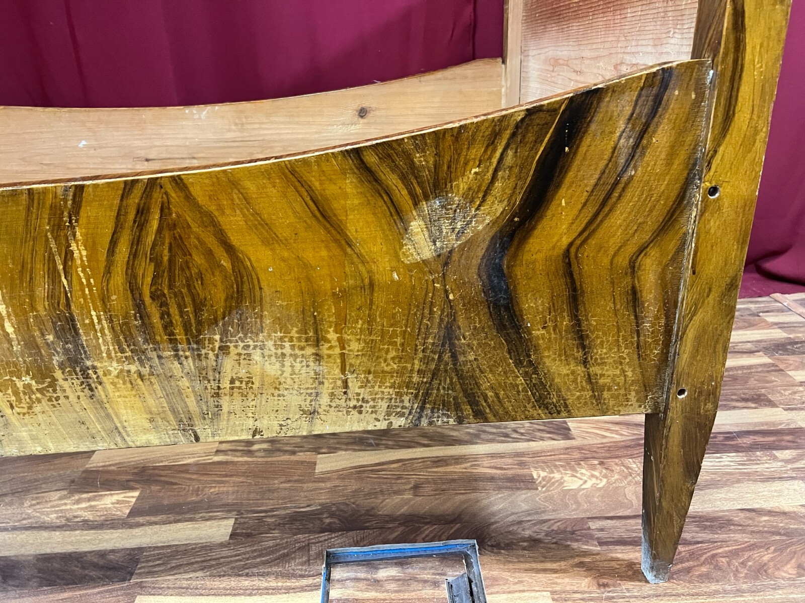 IRSCHENBERGER BETT BETTGESTELL ANTIK UM 1820 HOLZ HANDBEMALT HEILIGEN BILDER – Bild 6