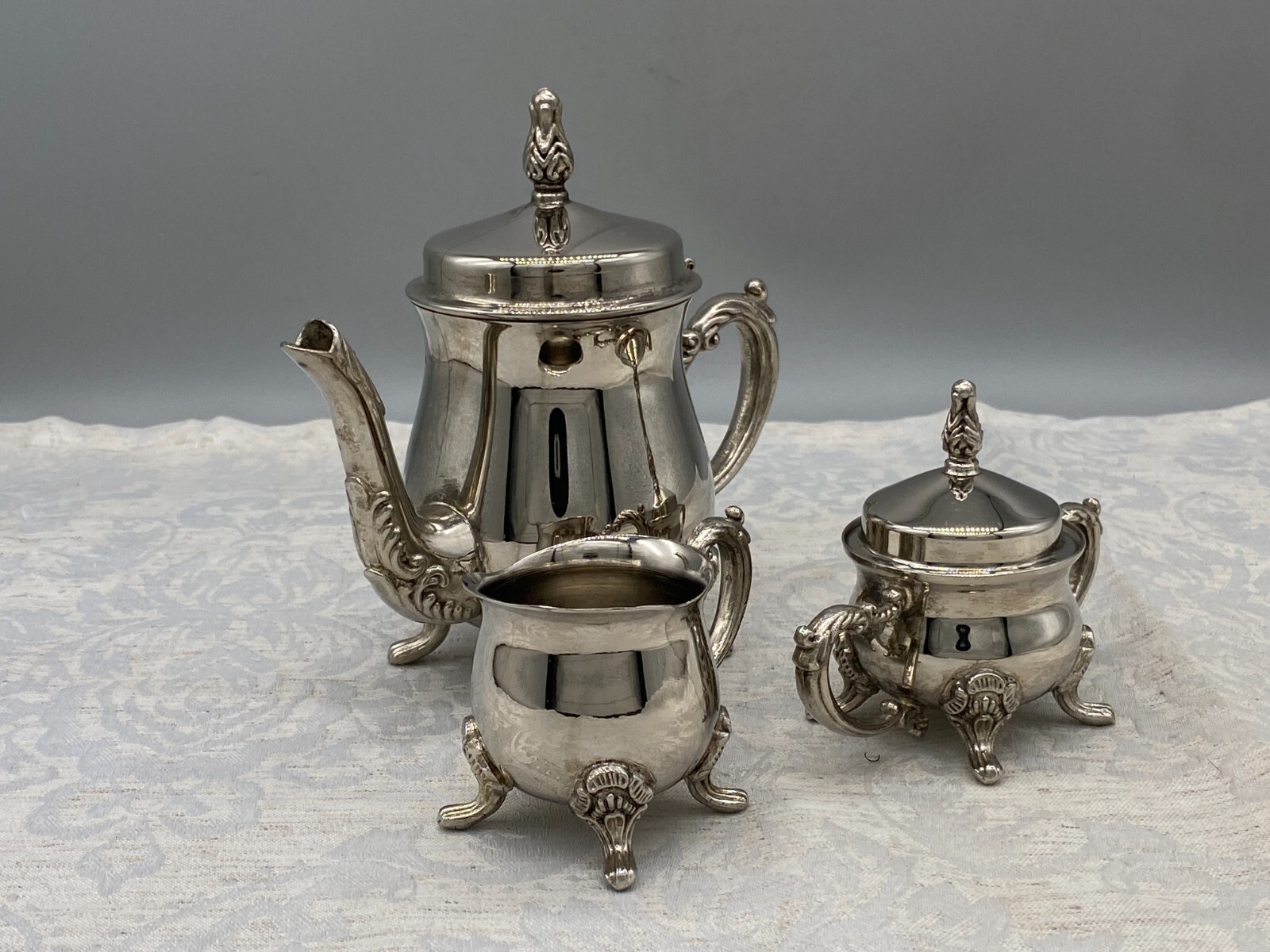 KLEINES KAFFEE SET METALL VERSILBERT KANNE MILCHKÄNNCHEN ZUCKERDOSE