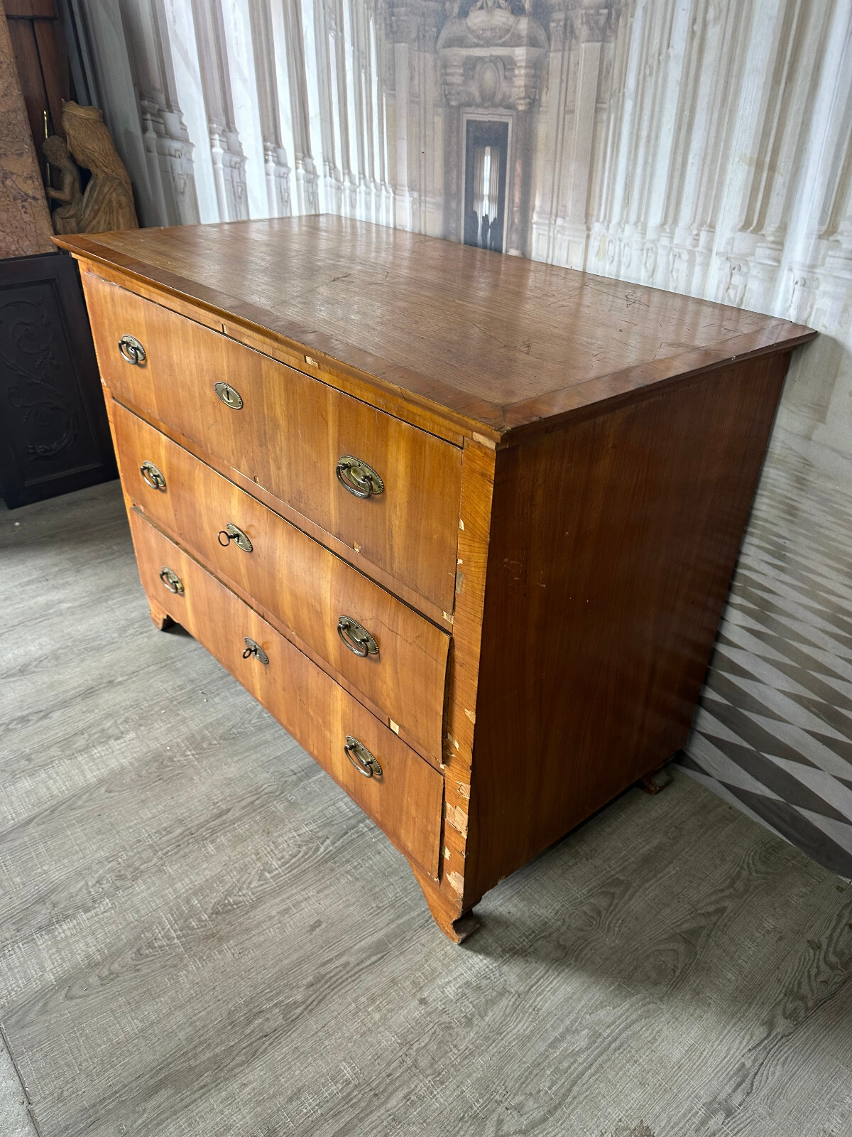 ANTIKE LOUIS SEIZE KOMMODE NUSSBAUM FURNIER UM 1840 – Bild 5