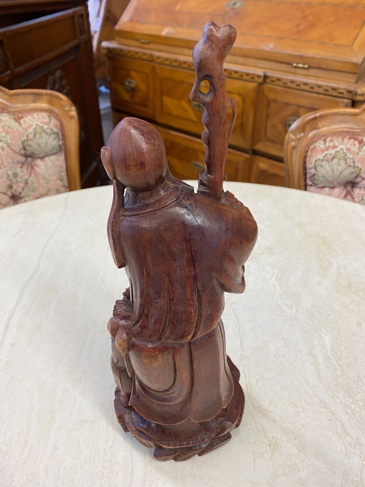 CHINA SKULPTUR AUS HOLZ GELEHRTER MIT STOCK 30cm HOCH – Bild 12