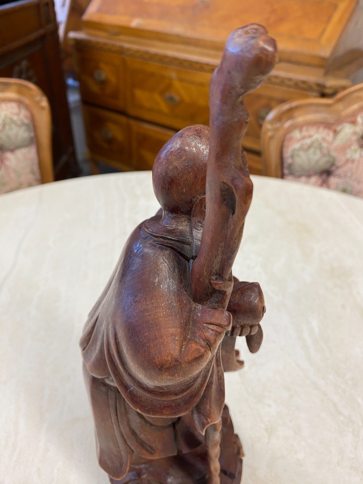 CHINA SKULPTUR AUS HOLZ GELEHRTER MIT STOCK 30cm HOCH – Bild 7