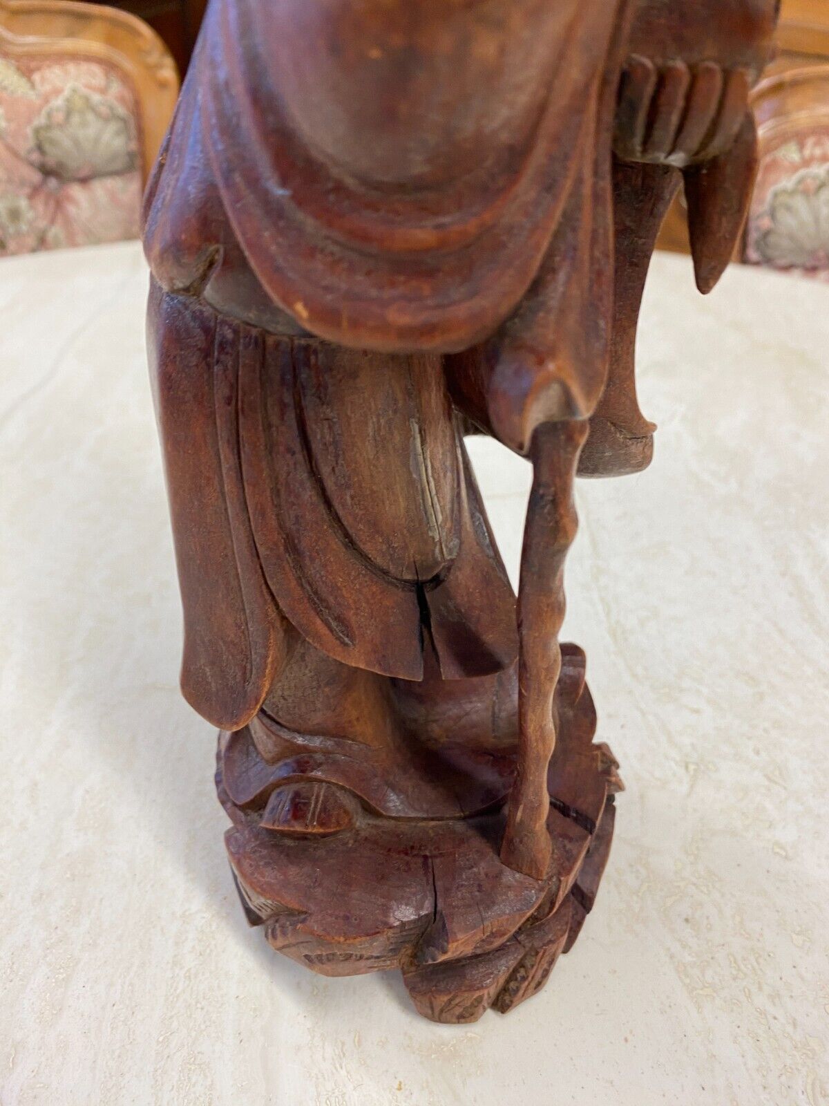 CHINA SKULPTUR AUS HOLZ GELEHRTER MIT STOCK 30cm HOCH – Bild 8