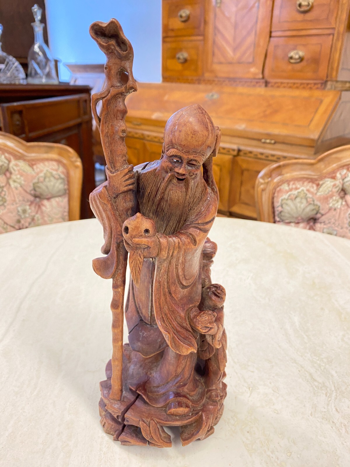 CHINA SKULPTUR AUS HOLZ GELEHRTER MIT STOCK 30cm HOCH