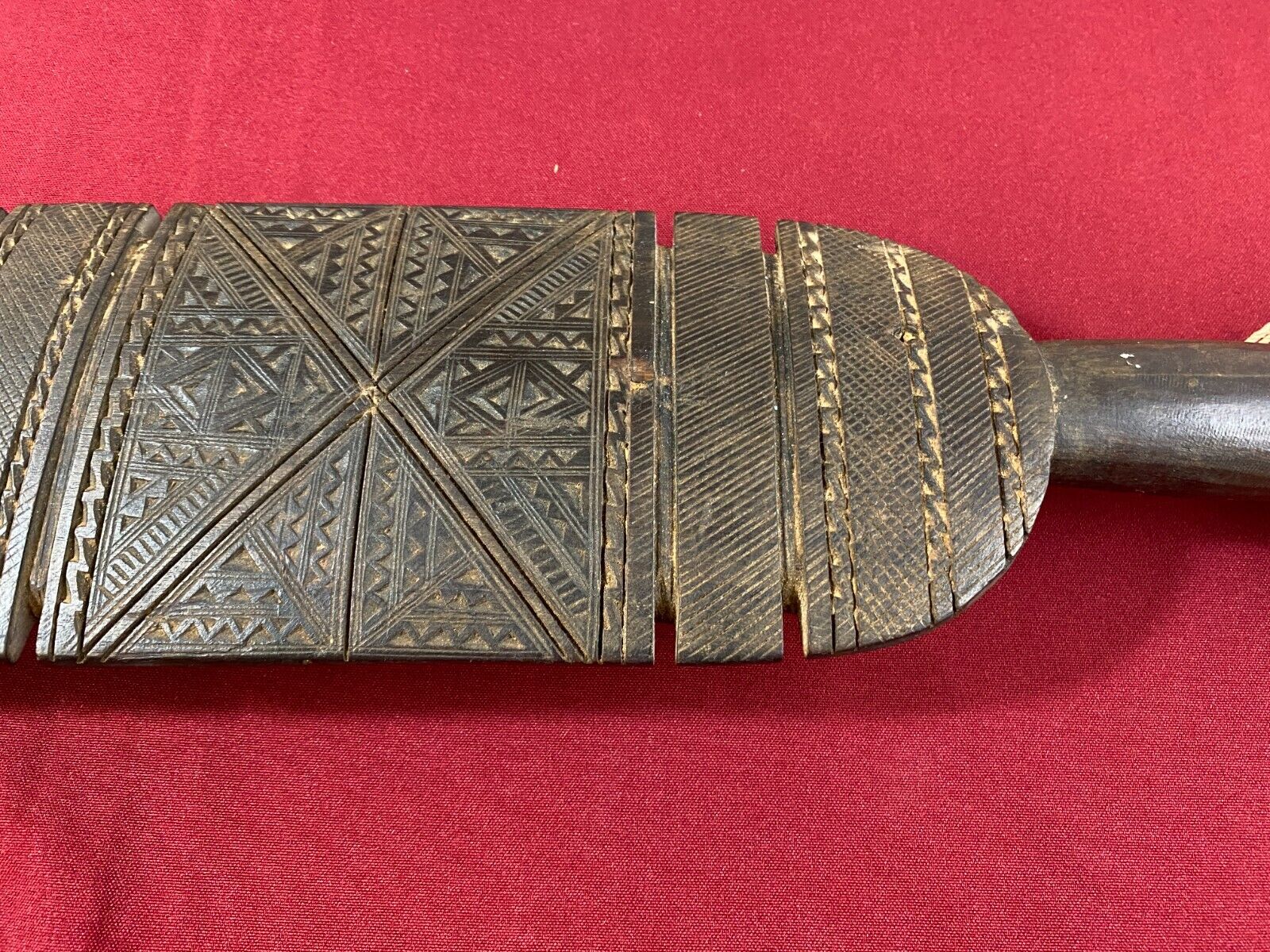 AFRIKANISCHE SCHNITZEREI PADEL HOLZ MASSIV HANDGESCHNITZT TOLLE PATINA 78cm – Bild 12