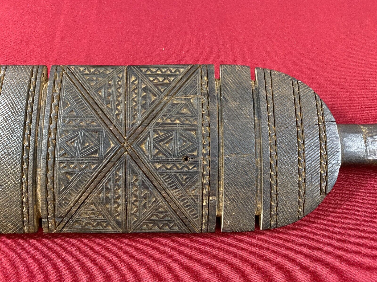 AFRIKANISCHE SCHNITZEREI PADEL HOLZ MASSIV HANDGESCHNITZT TOLLE PATINA 78cm – Bild 6