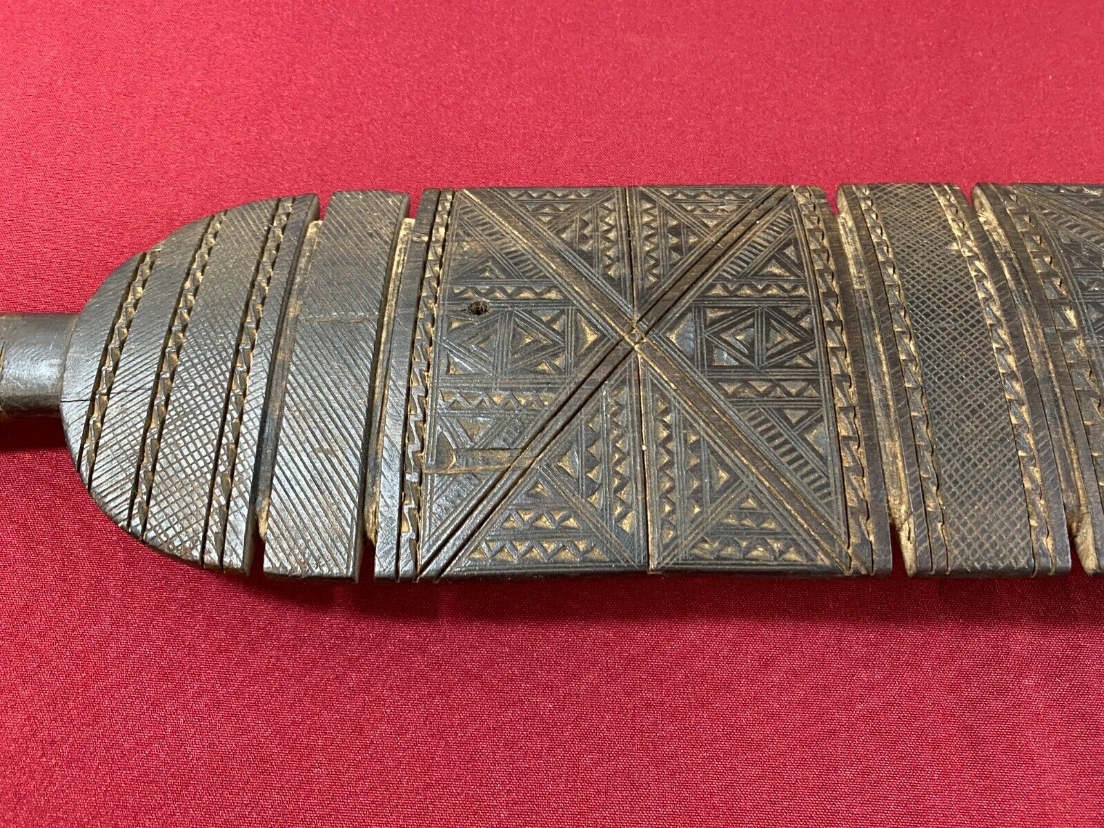 AFRIKANISCHE SCHNITZEREI PADEL HOLZ MASSIV HANDGESCHNITZT TOLLE PATINA 78cm – Bild 10