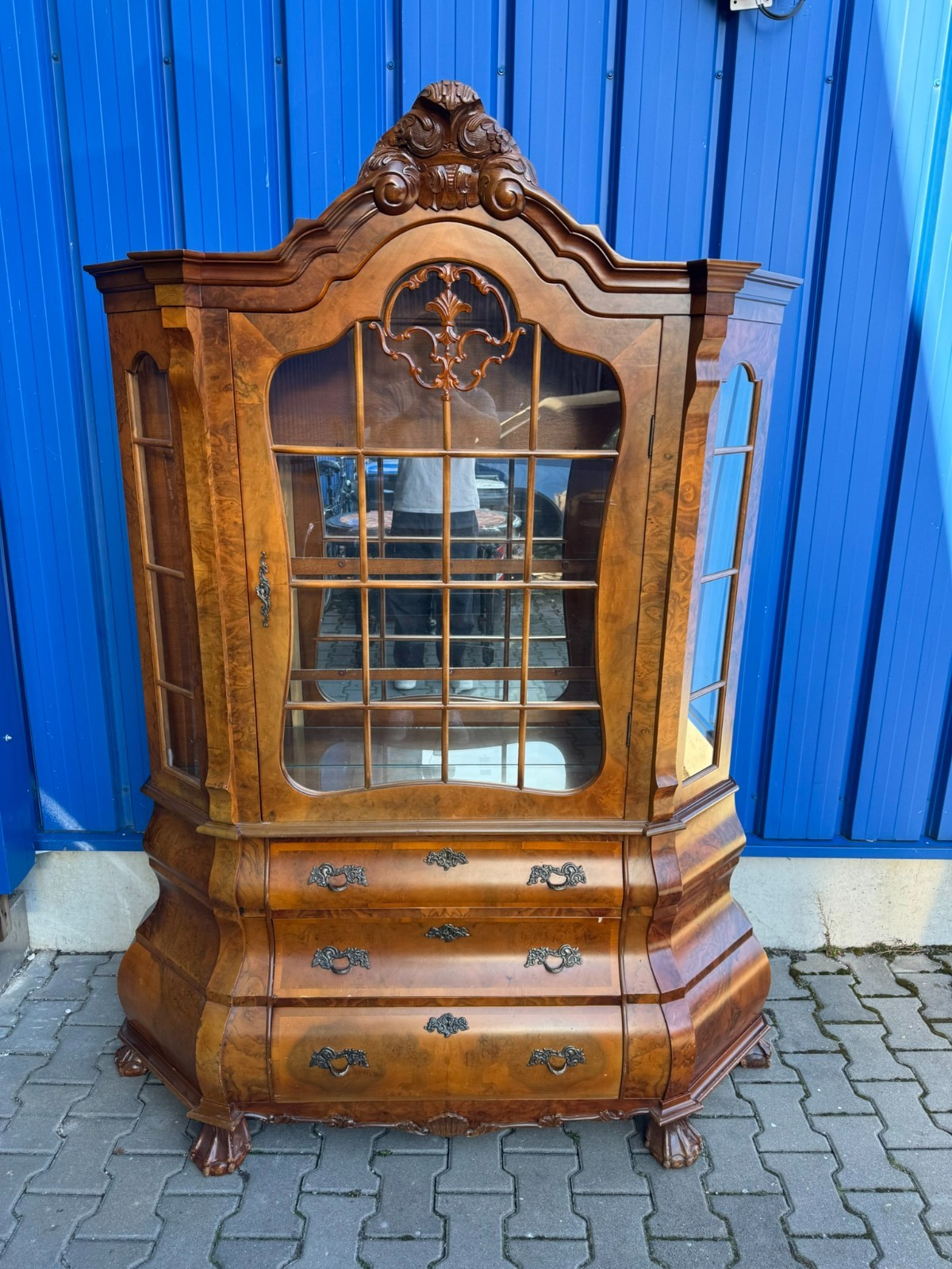 NEO BAROCK VITRINE NUSSBAUM STILMÖBEL 20 TES JHDT BAROCKVITRINE