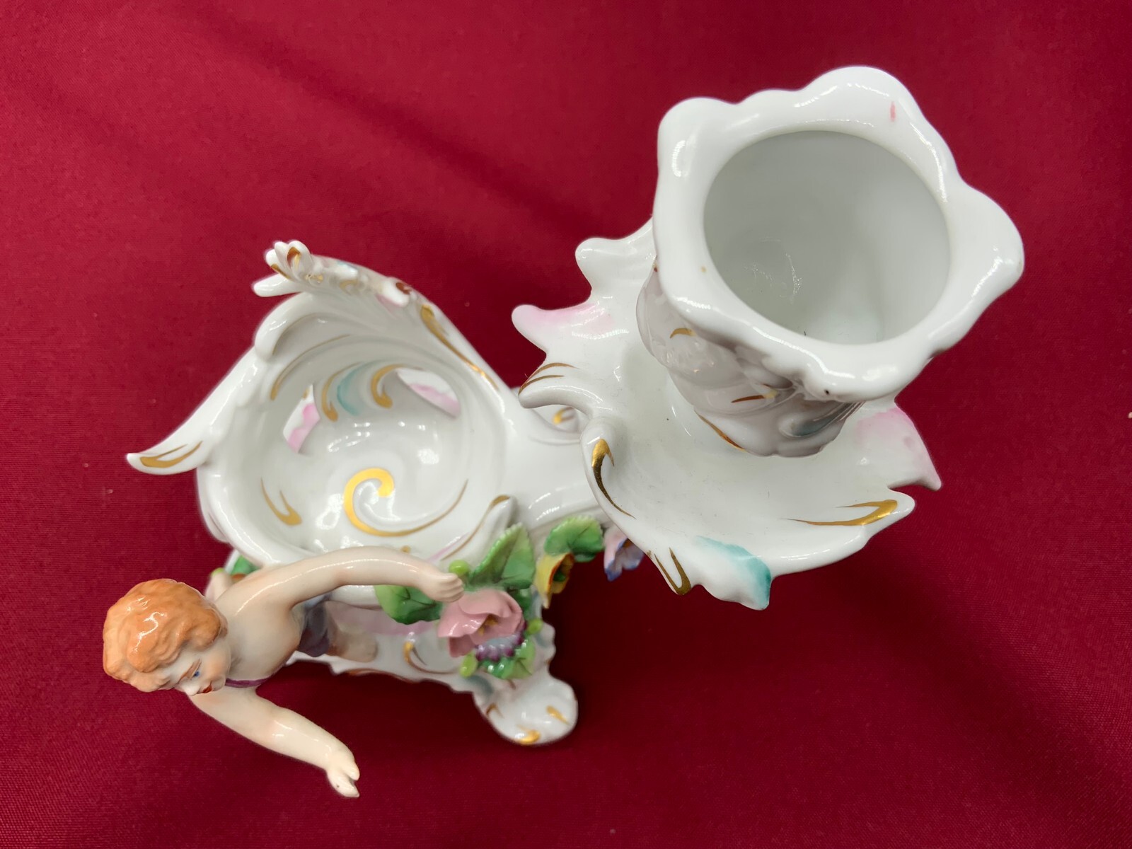 PAAR ROKOKO STIL KERZENLEUCHTER AUS PORZELLAN MIT AMORETTEN SITZENDORF – Bild 9