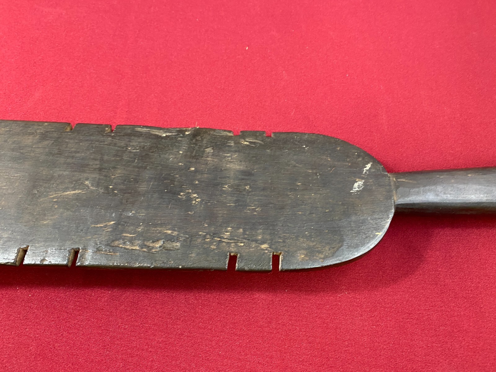 AFRIKANISCHE SCHNITZEREI PADEL HOLZ MASSIV HANDGESCHNITZT TOLLE PATINA 78cm – Bild 16